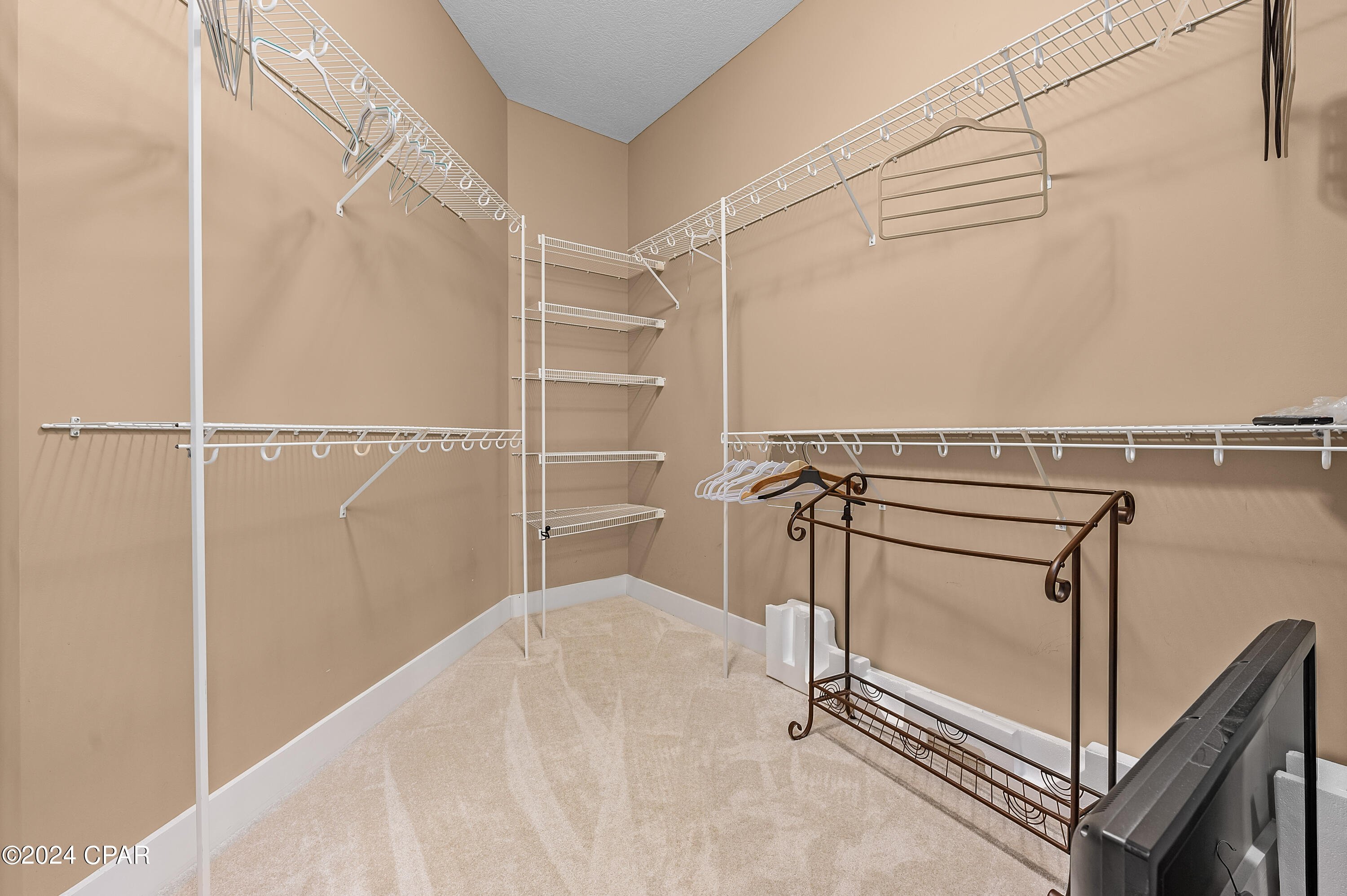 Kiska Beach - Residential