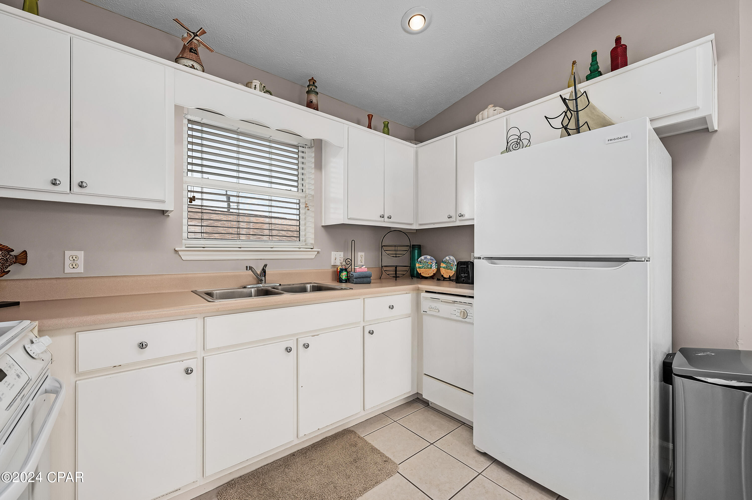 Kiska Beach - Residential