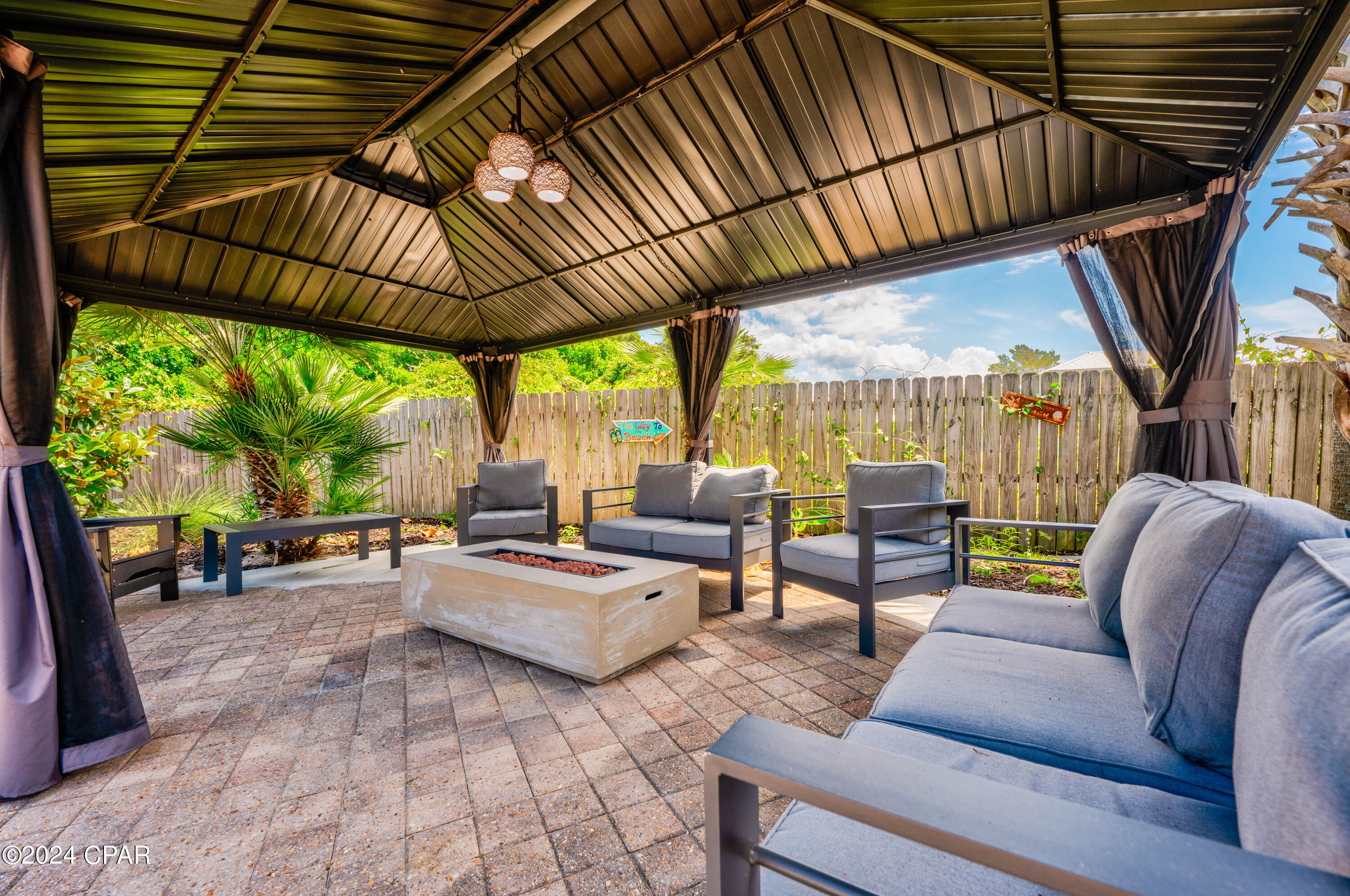 Kiska Beach - Residential