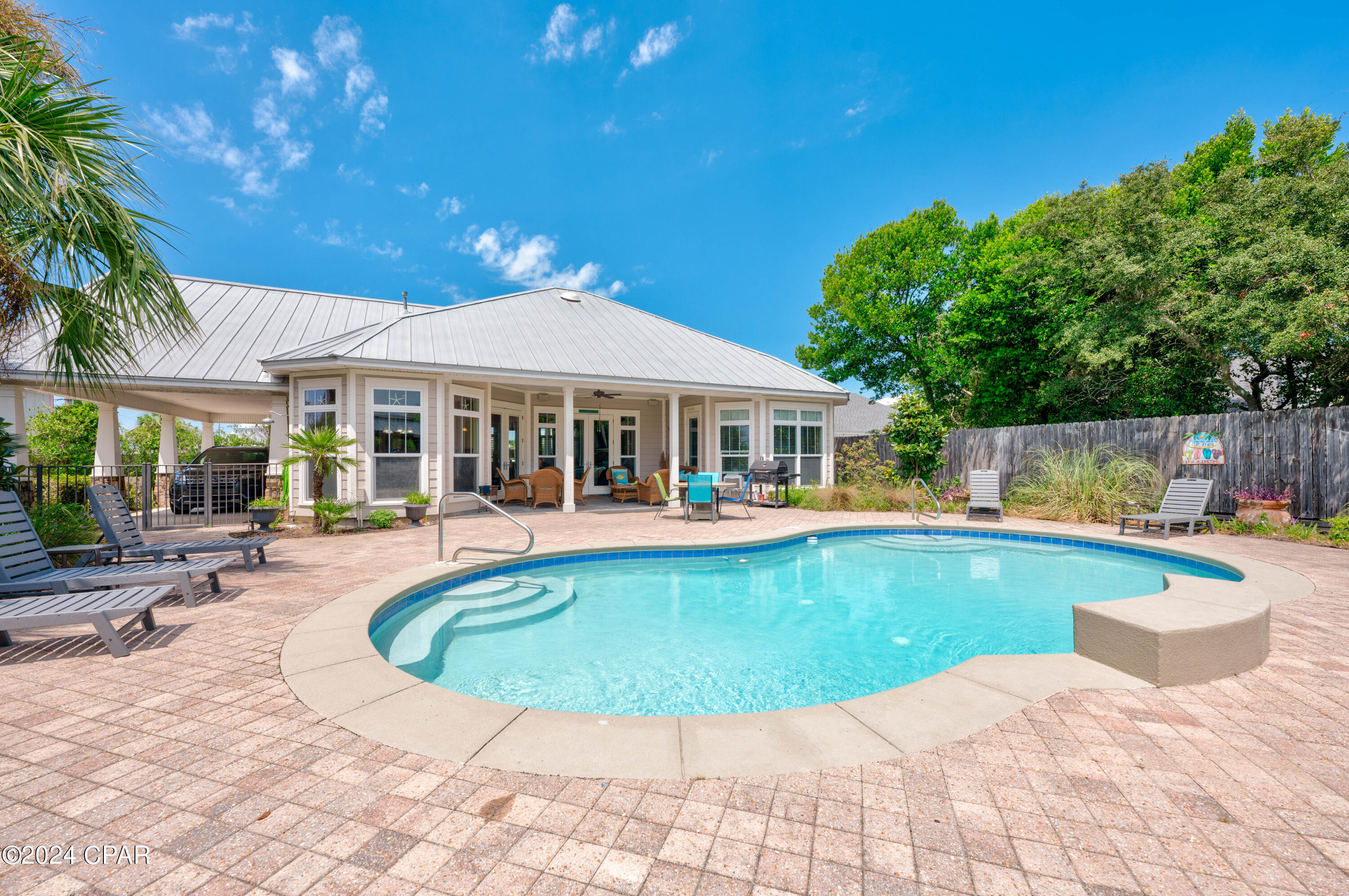 Kiska Beach - Residential