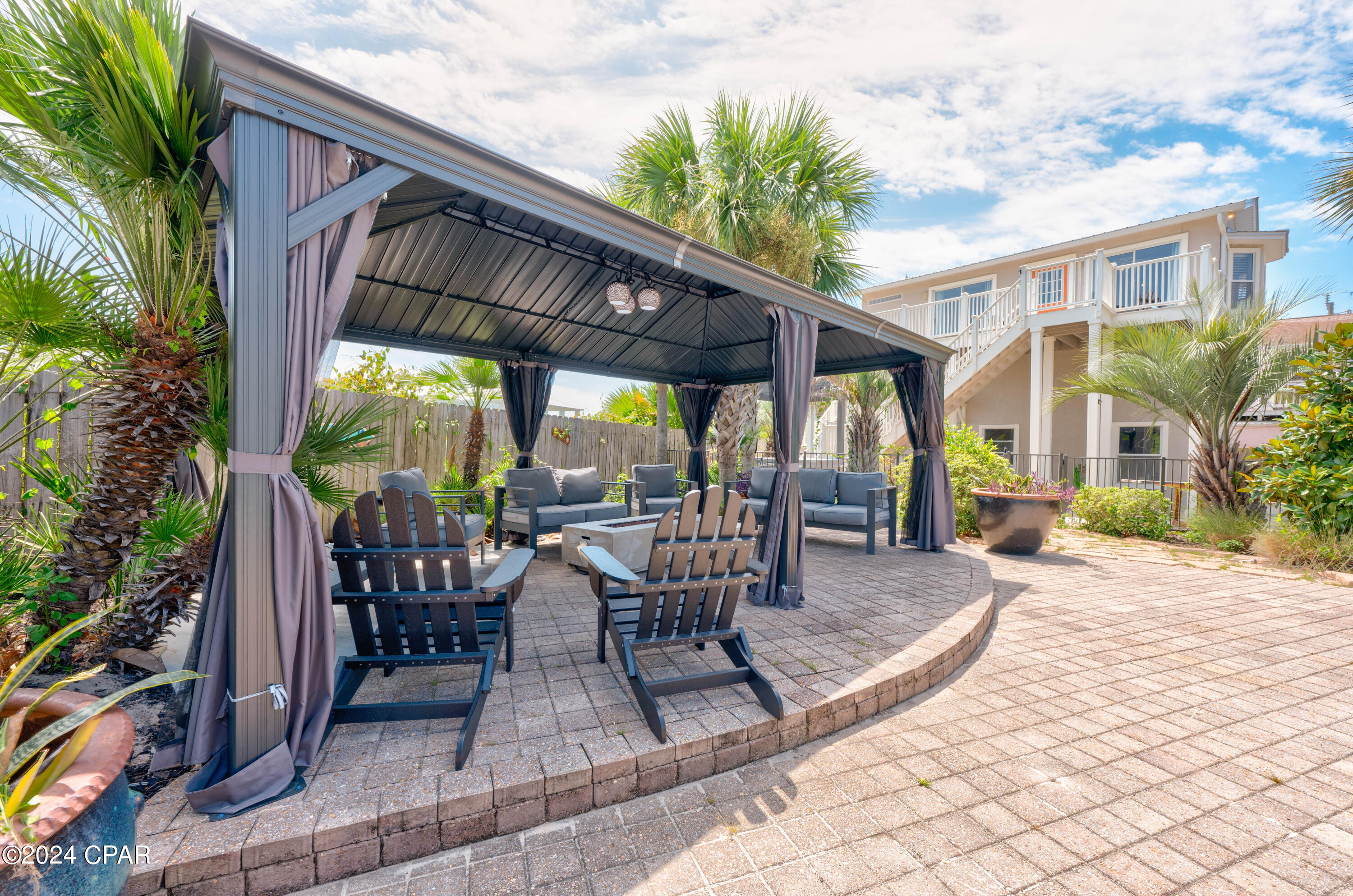 Kiska Beach - Residential