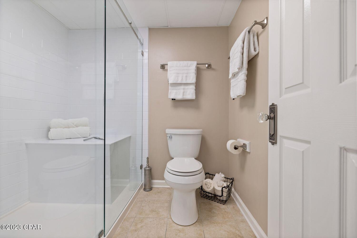 Long Beach Towers I - Residential