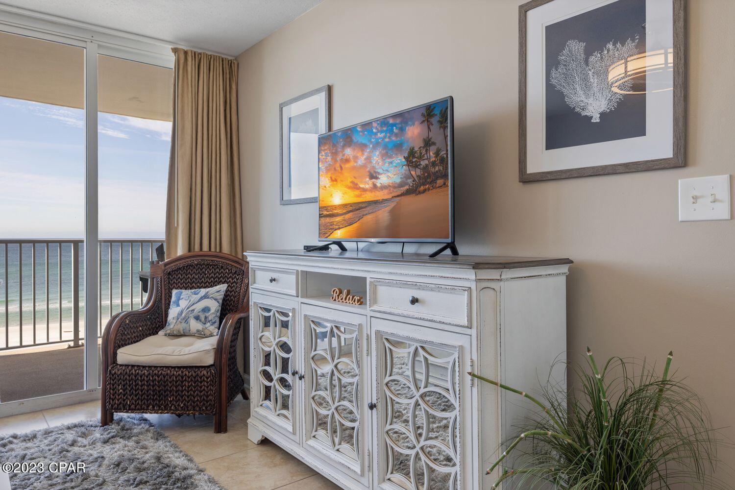 Long Beach Towers I - Residential