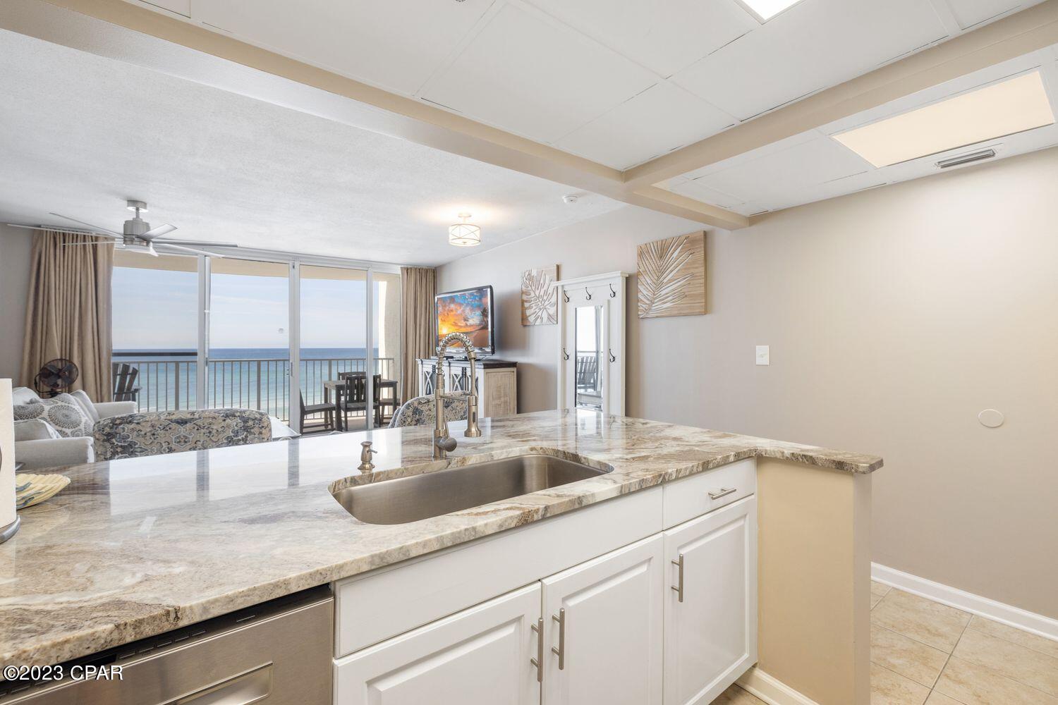 Long Beach Towers I - Residential