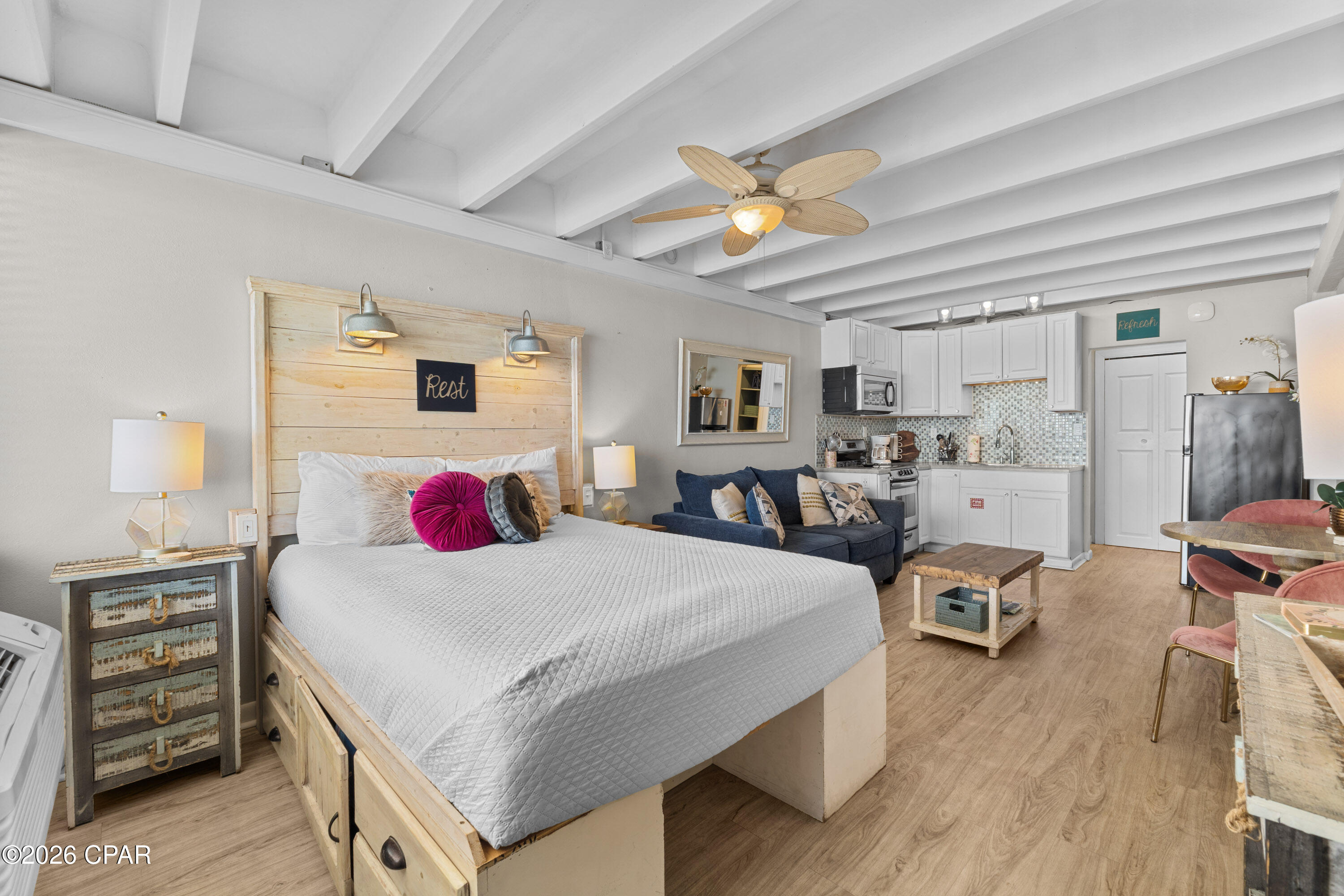 Fontainebleau Terrace - Residential