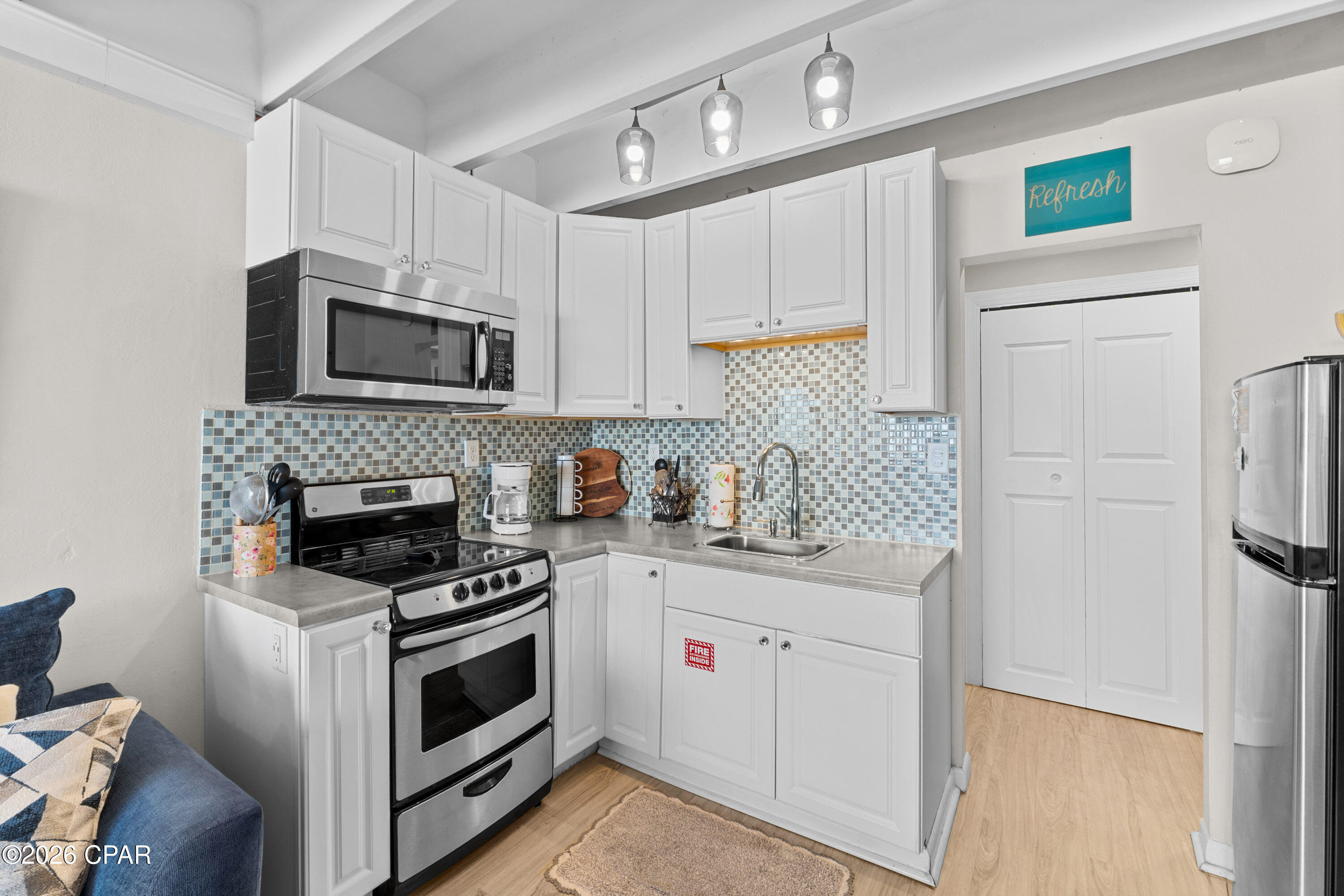 Fontainebleau Terrace - Residential