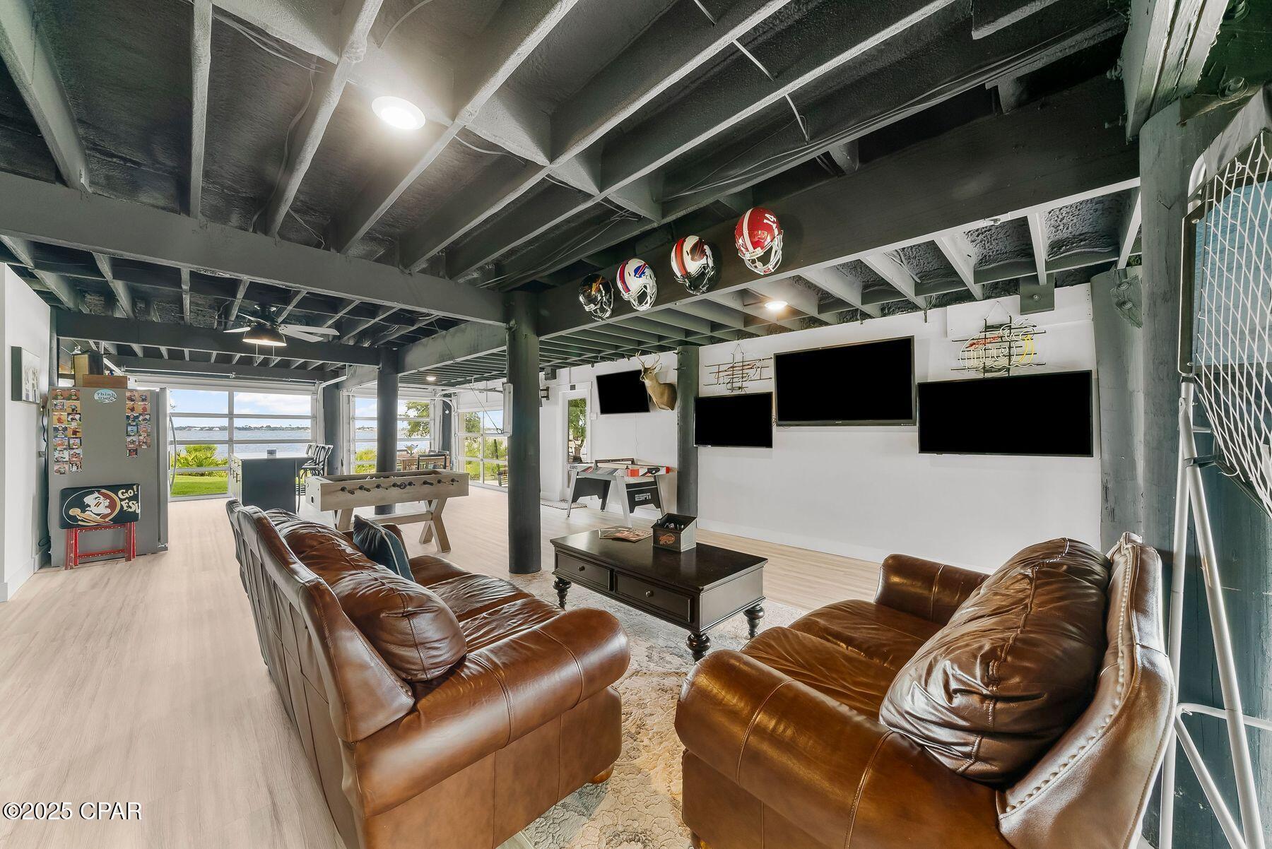 Fanning Bayou - Residential