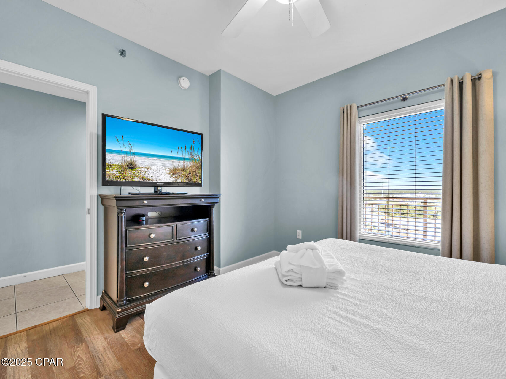 Splash Condo - Residential