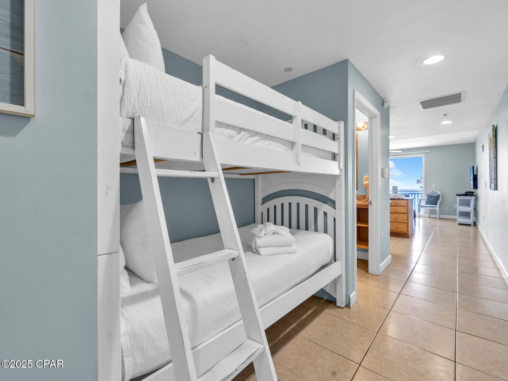 Splash Condo - Residential