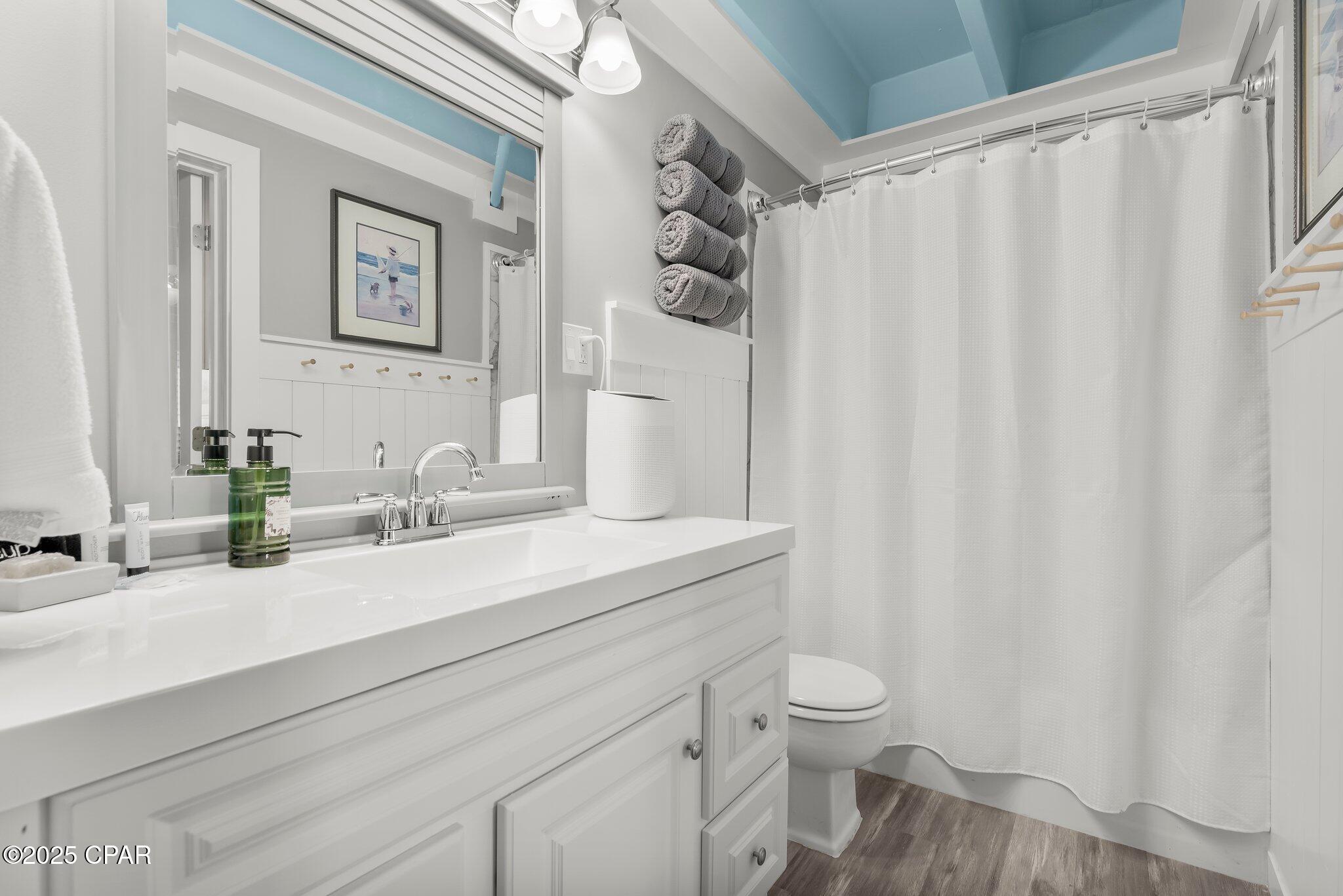 Fontainebleau Terrace - Residential