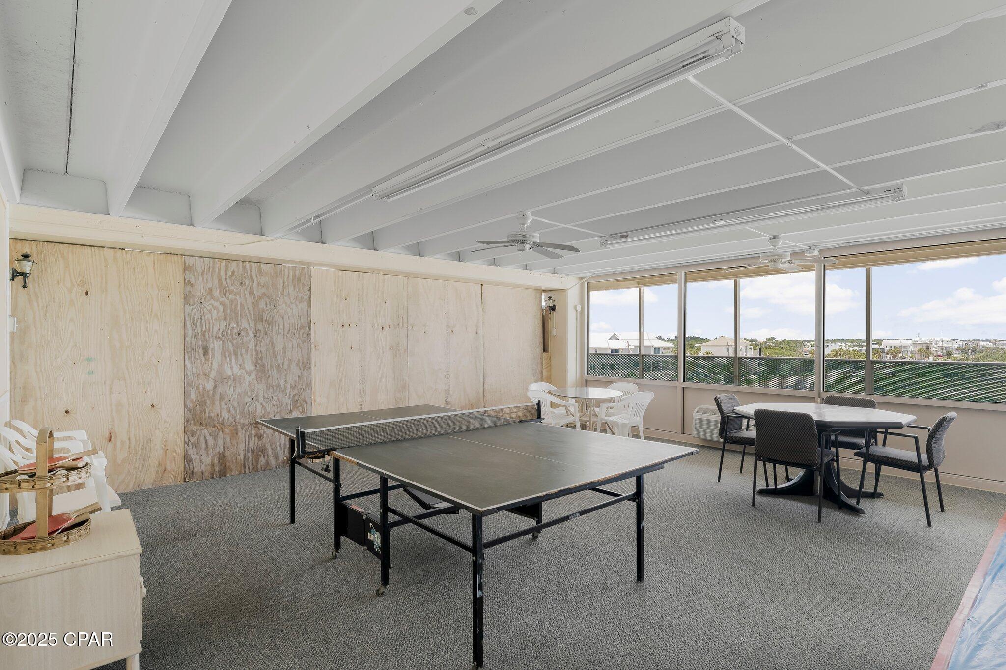 Fontainebleau Terrace - Residential