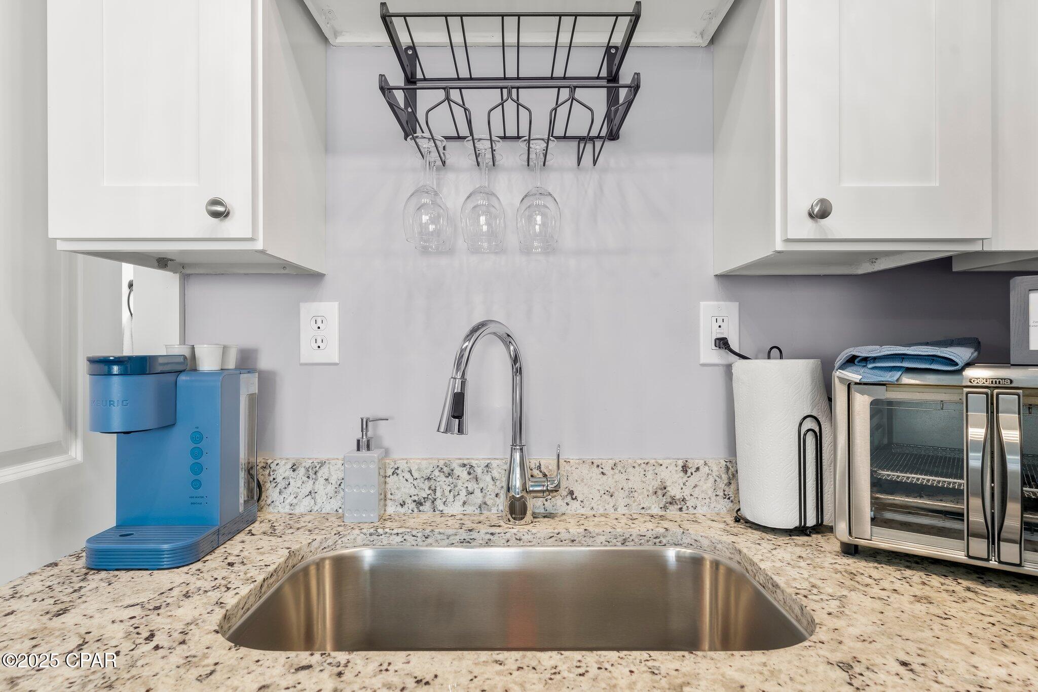 Fontainebleau Terrace - Residential