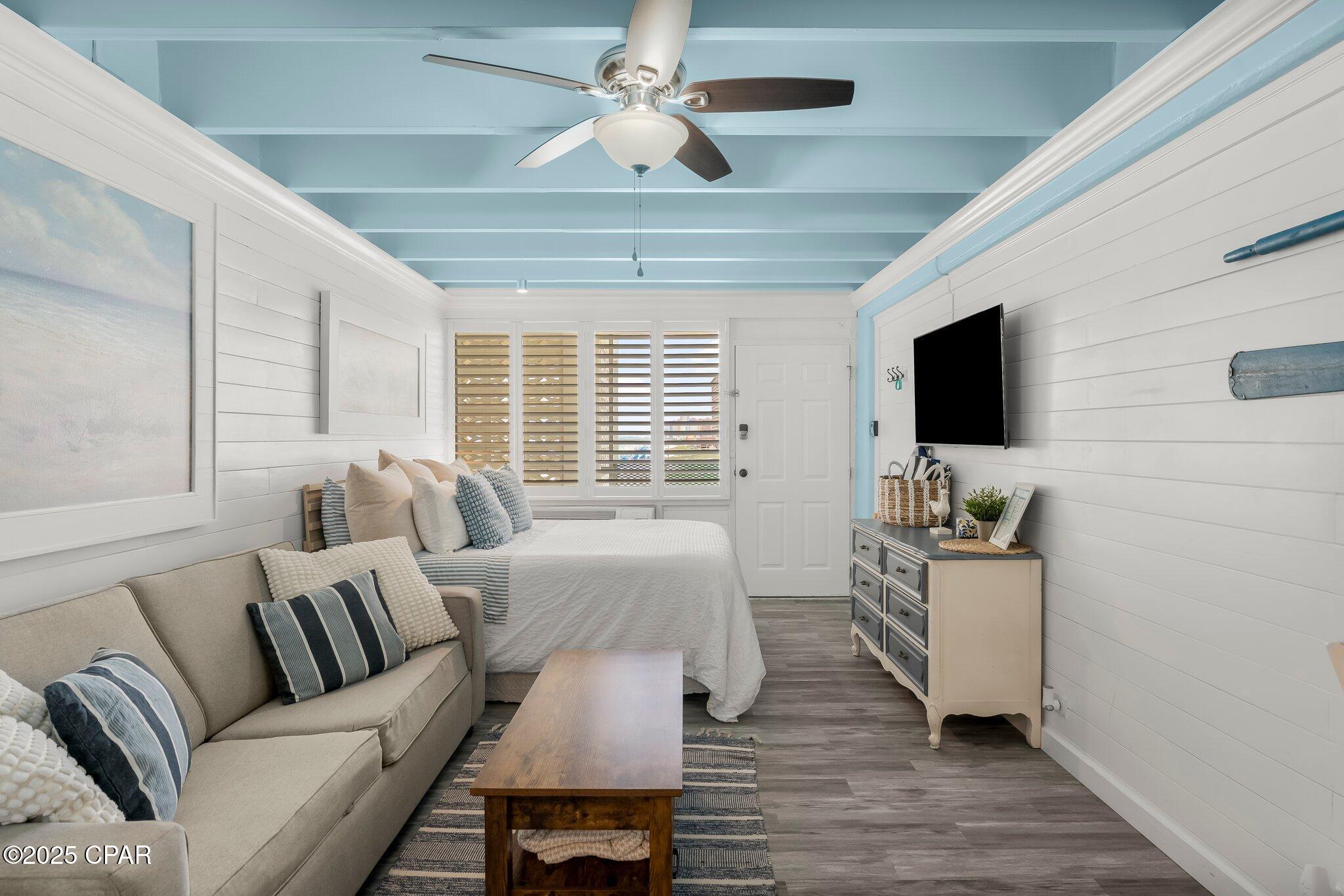 Fontainebleau Terrace - Residential