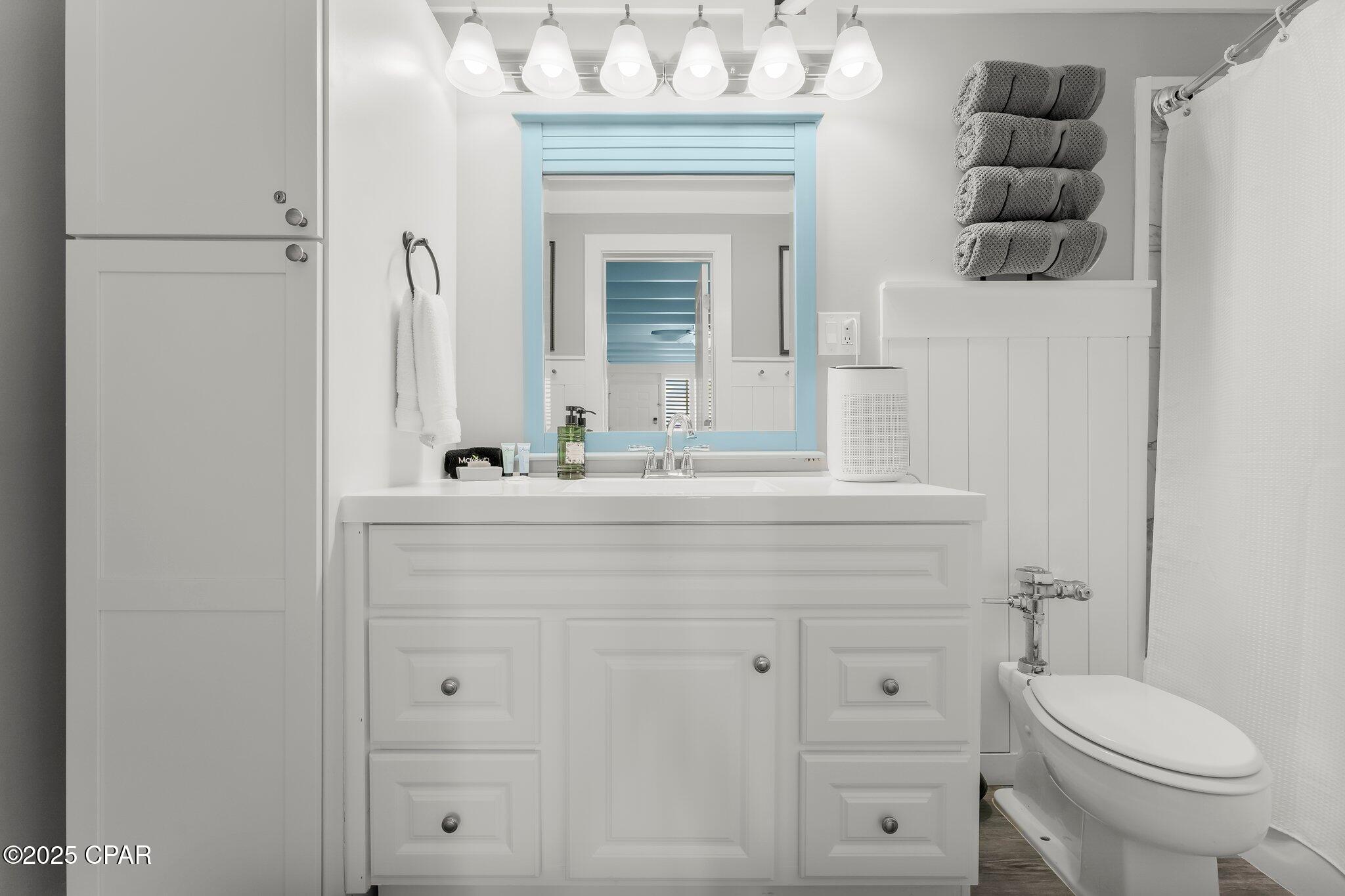 Fontainebleau Terrace - Residential