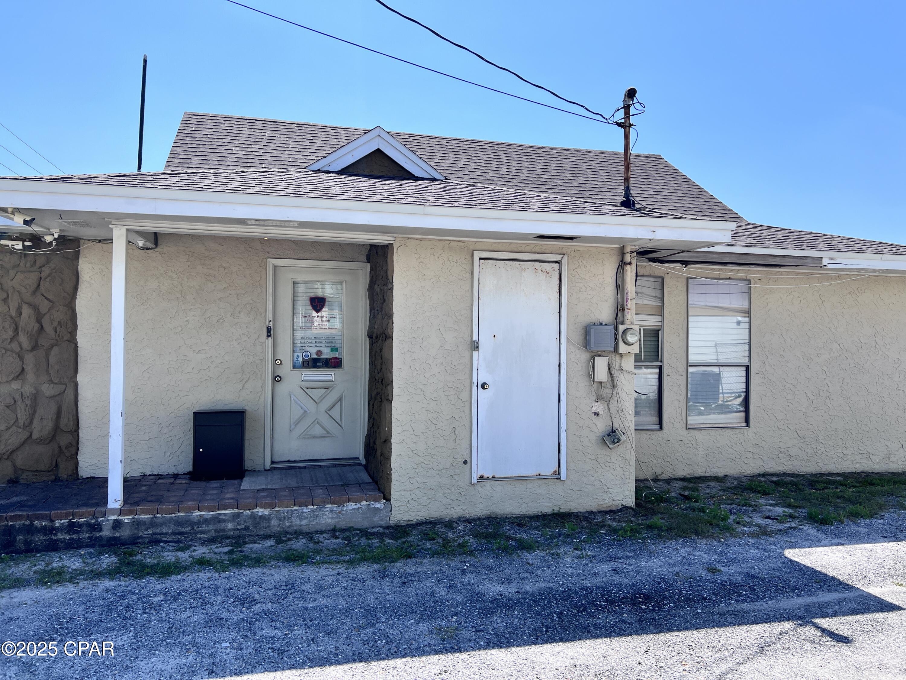 No Named Subdivision - Commercial Lease