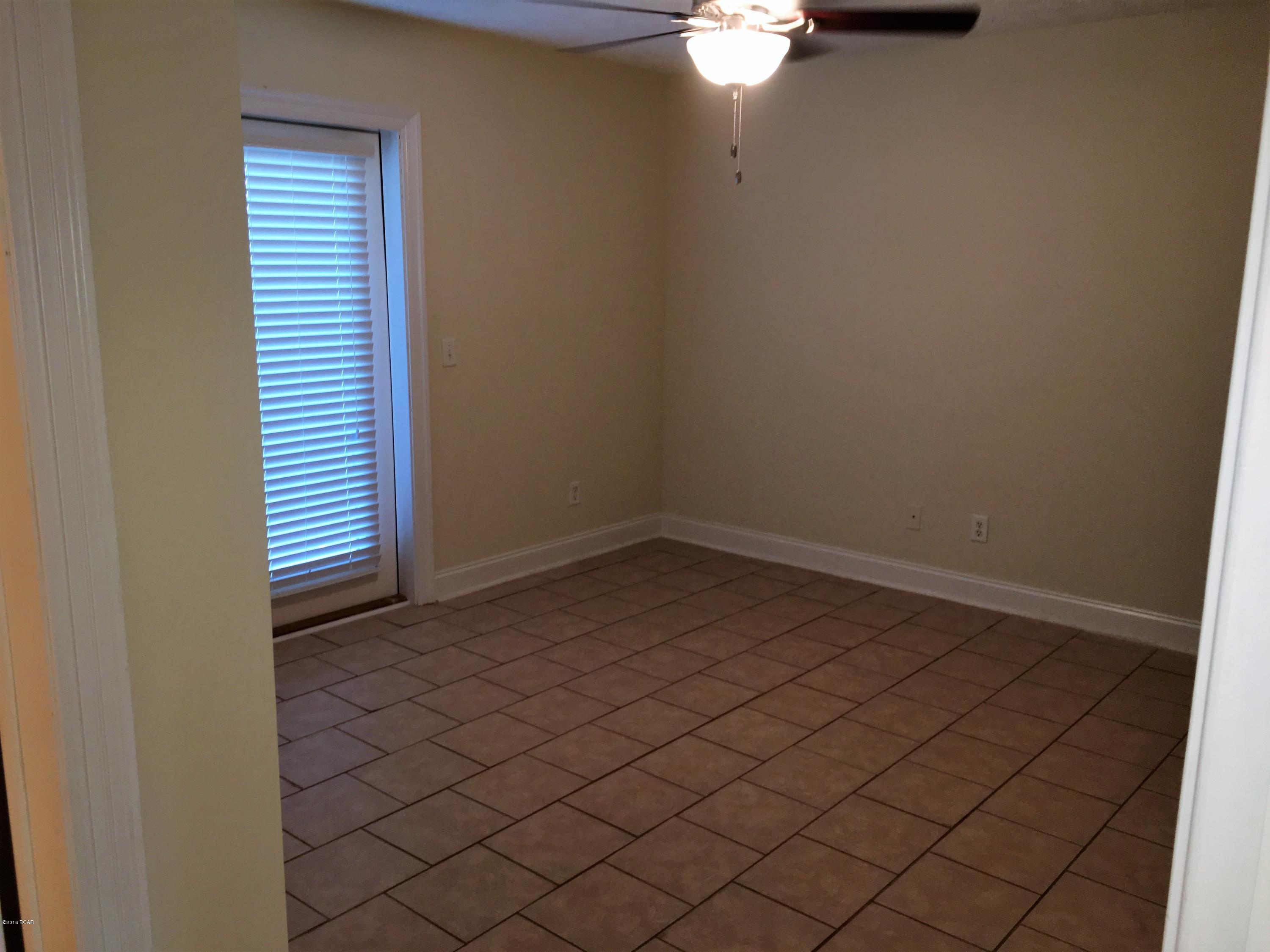 Laguna Beach Estates 9th Add - Residential Lease