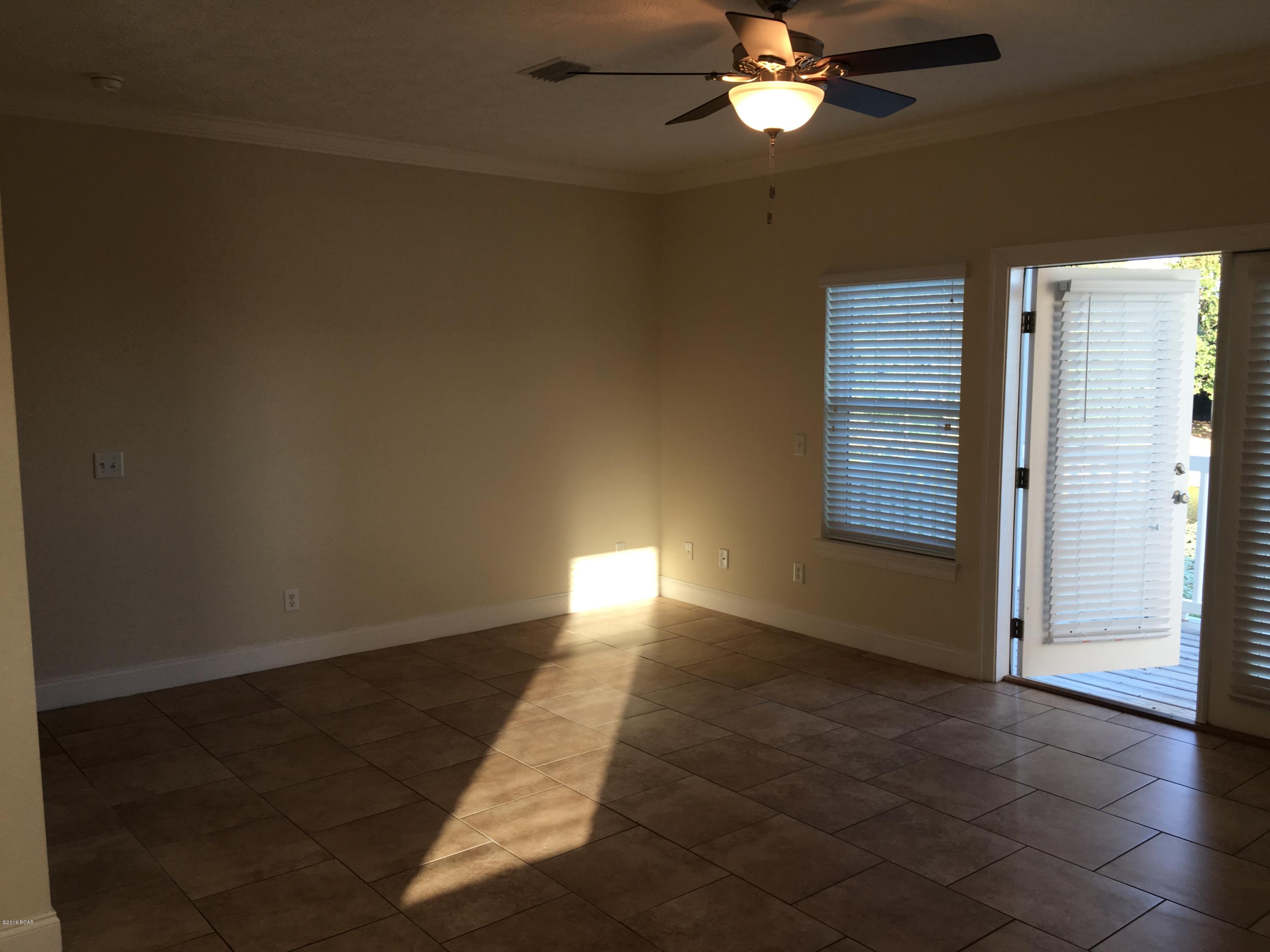 Laguna Beach Estates 9th Add - Residential Lease