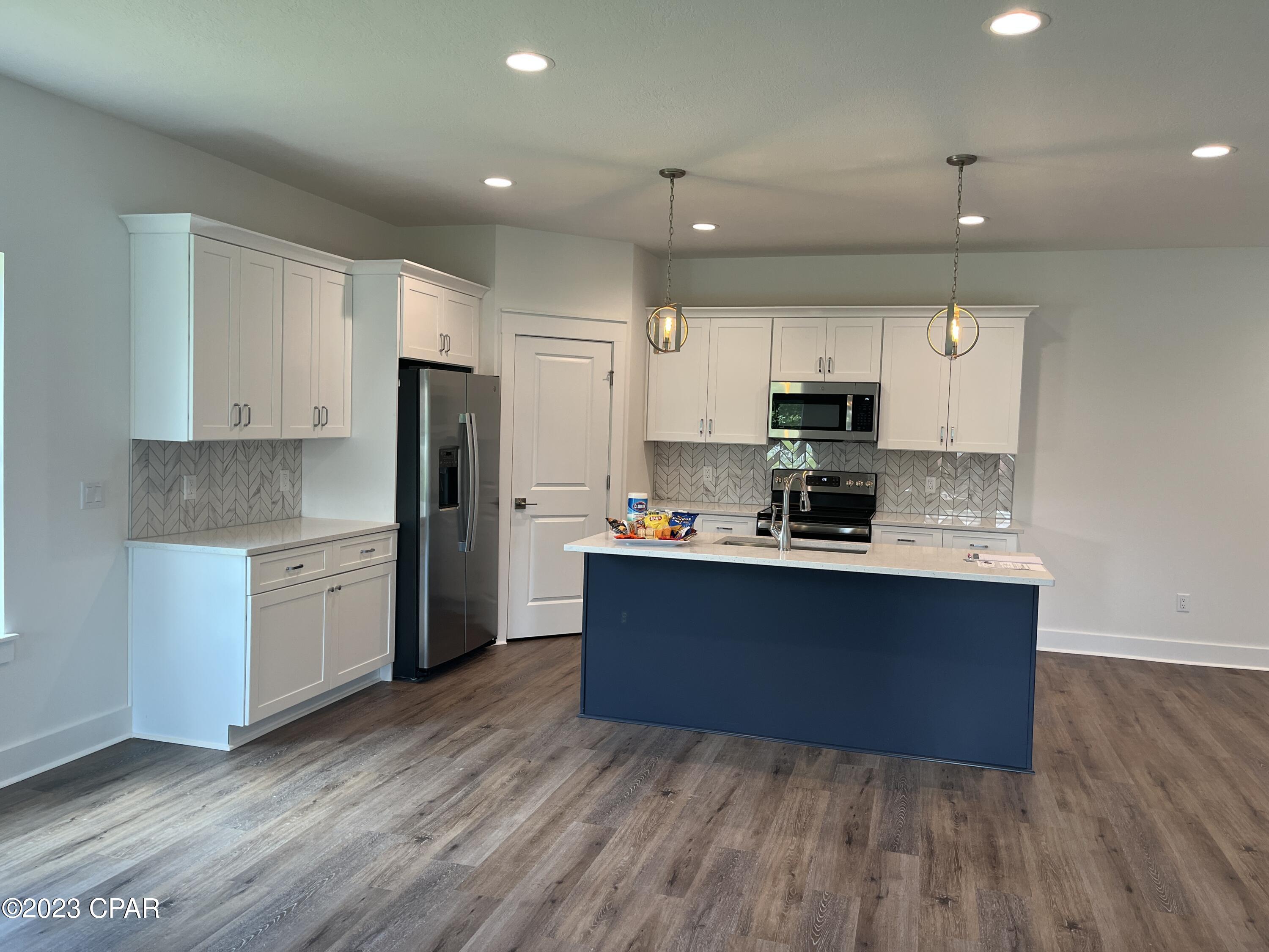 [No Recorded Subdiv] - Residential Lease