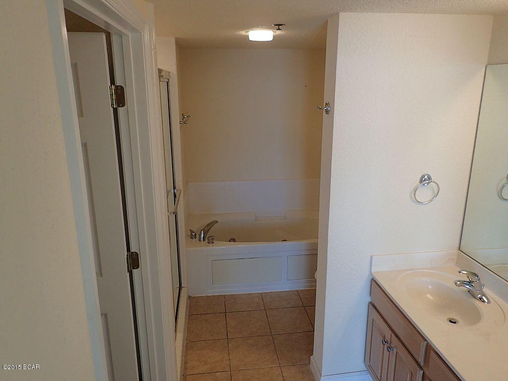 Hibiscus By The Bay - Residential