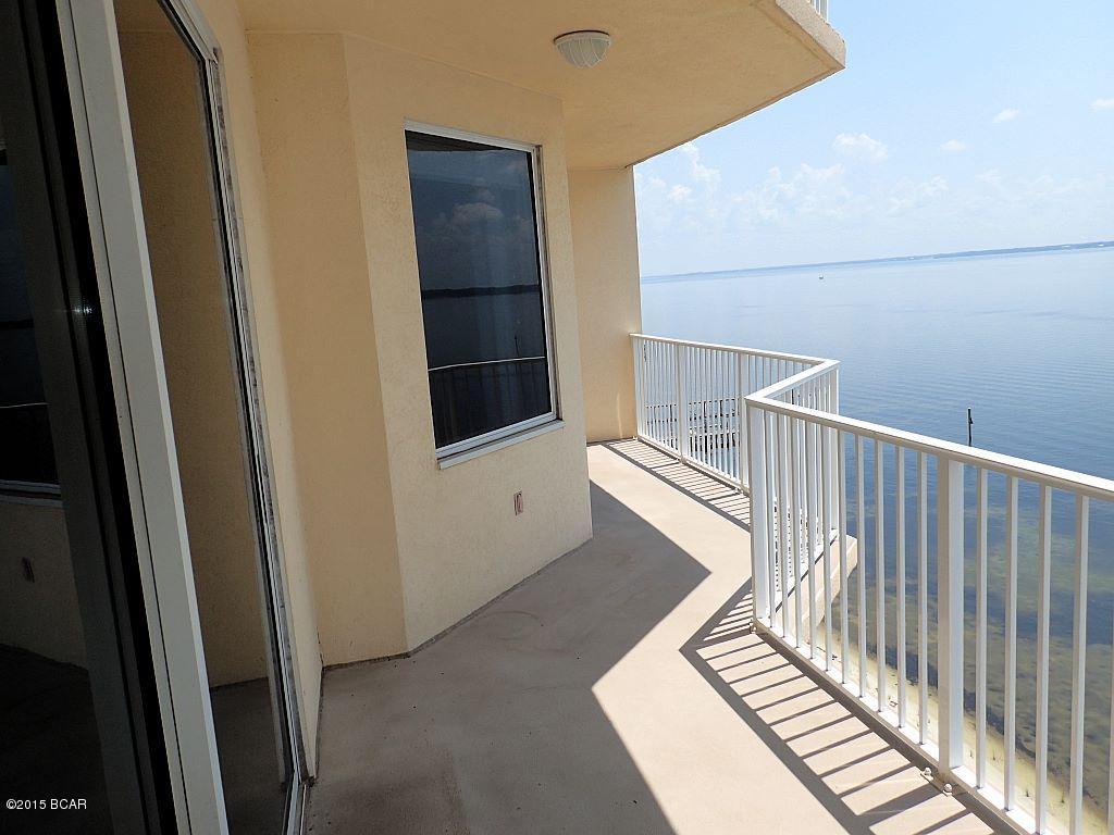 Hibiscus By The Bay - Residential