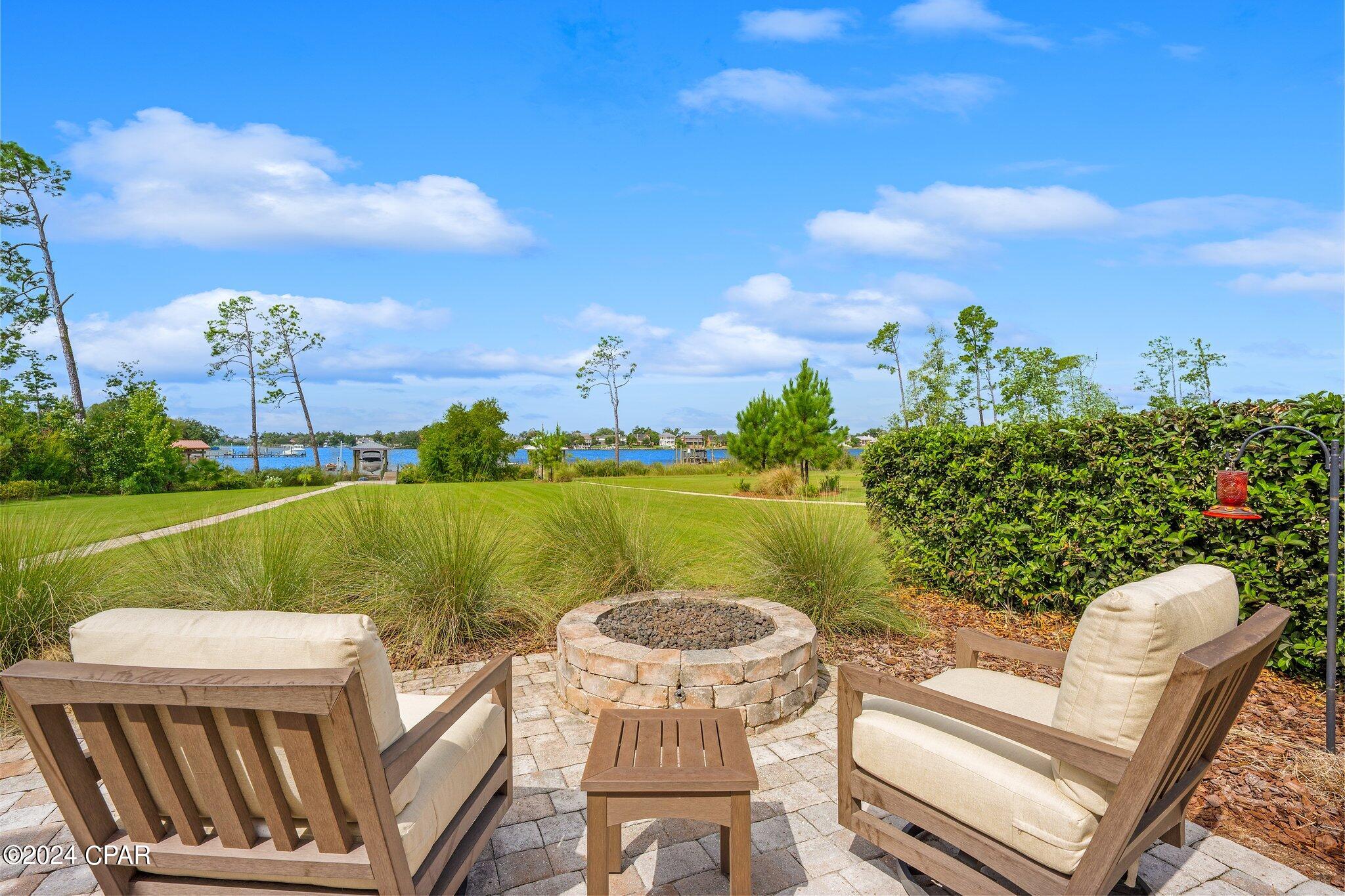 College Point 1st Add - Residential