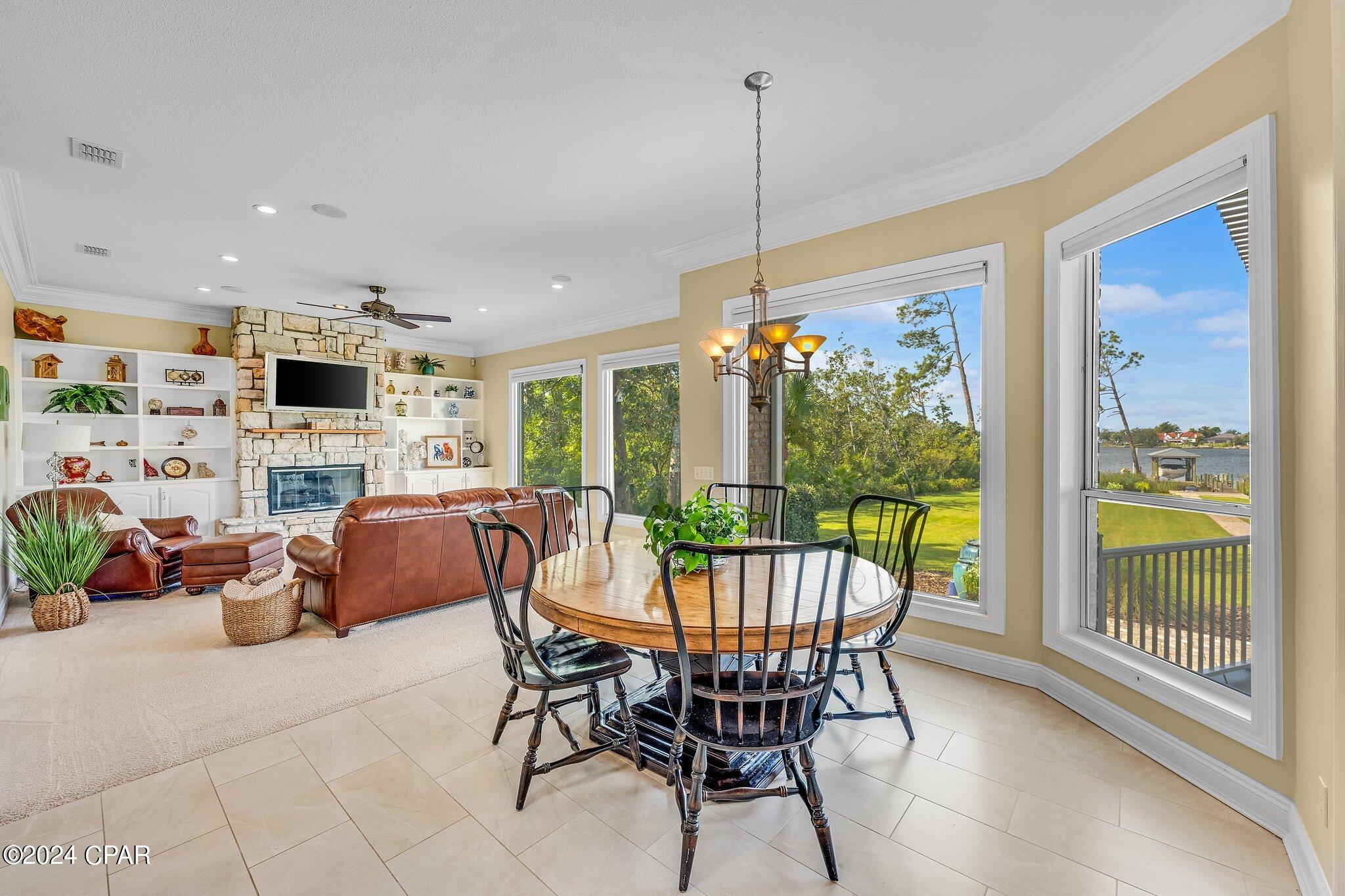 College Point 1st Add - Residential