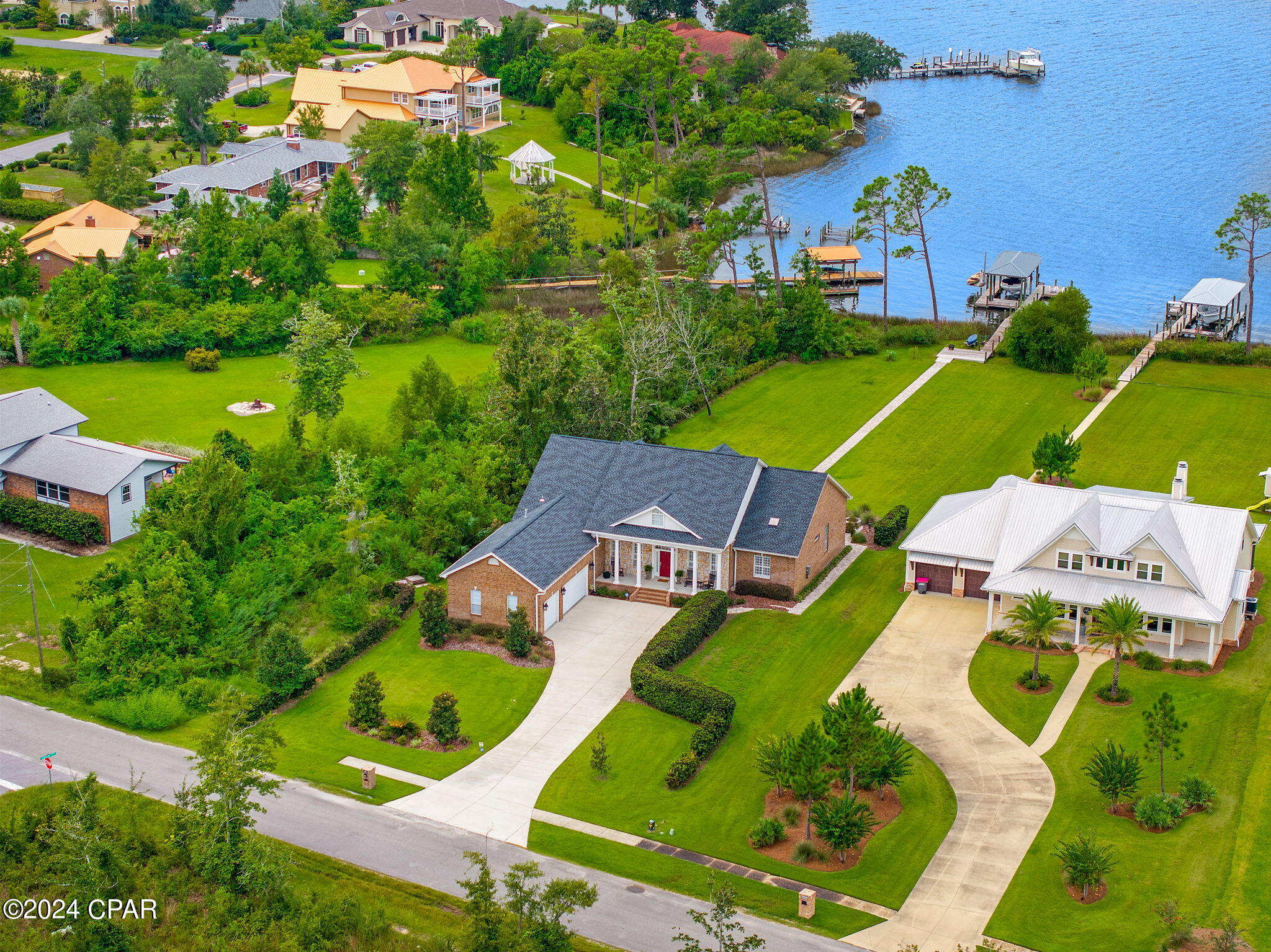 College Point 1st Add - Residential