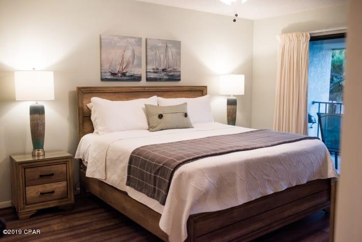 Edgewater Golf Villas V-C - Residential