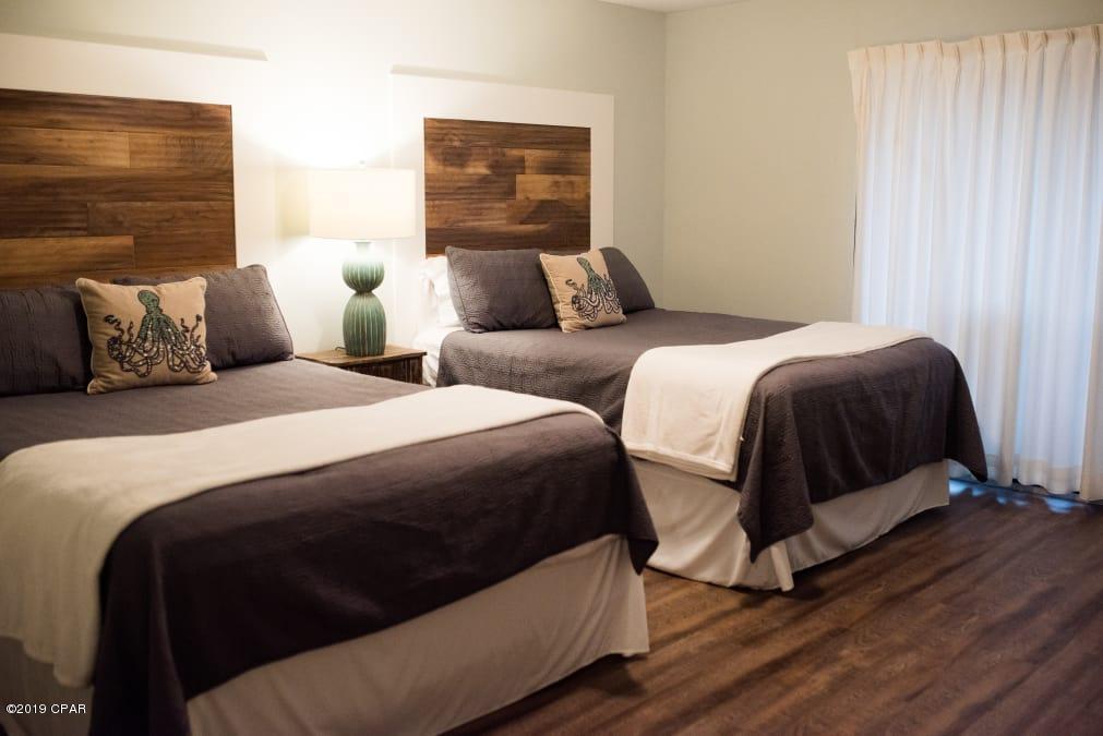 Edgewater Golf Villas V-C - Residential