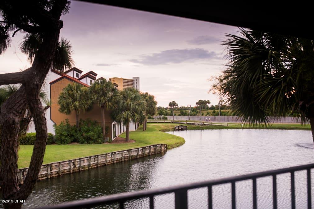 Edgewater Golf Villas V-C - Residential