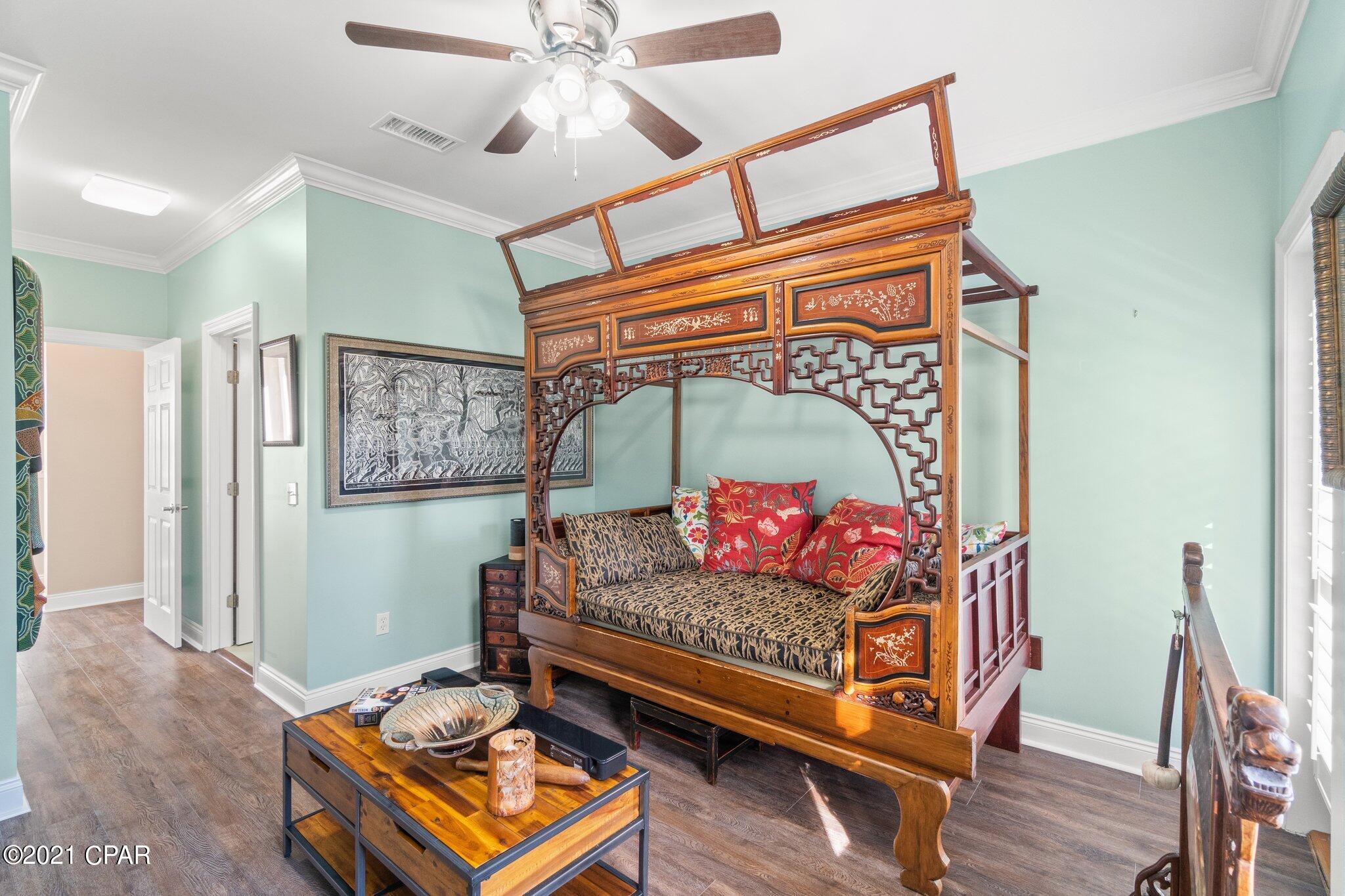 Pelican Bay - Residential