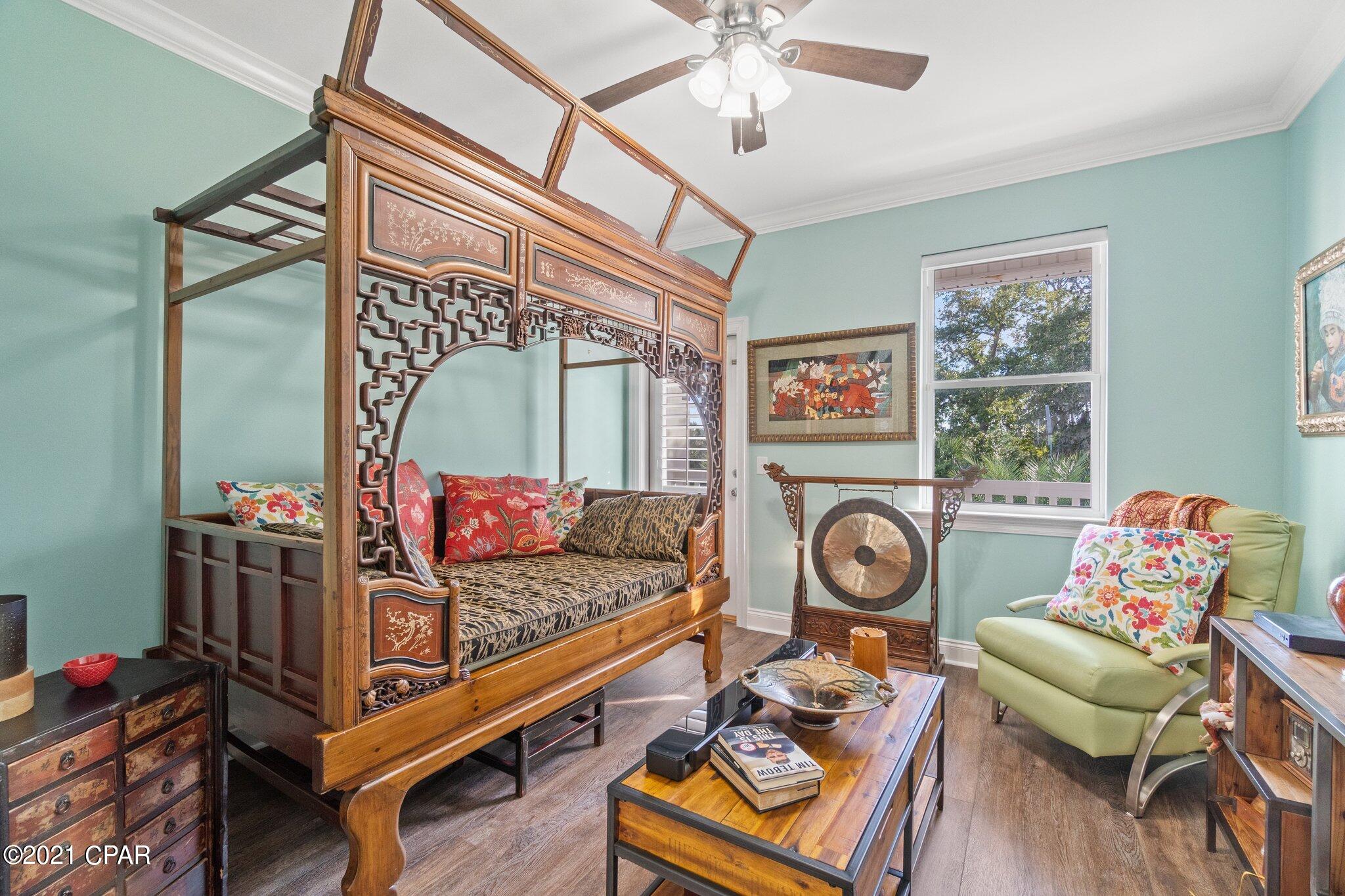 Pelican Bay - Residential