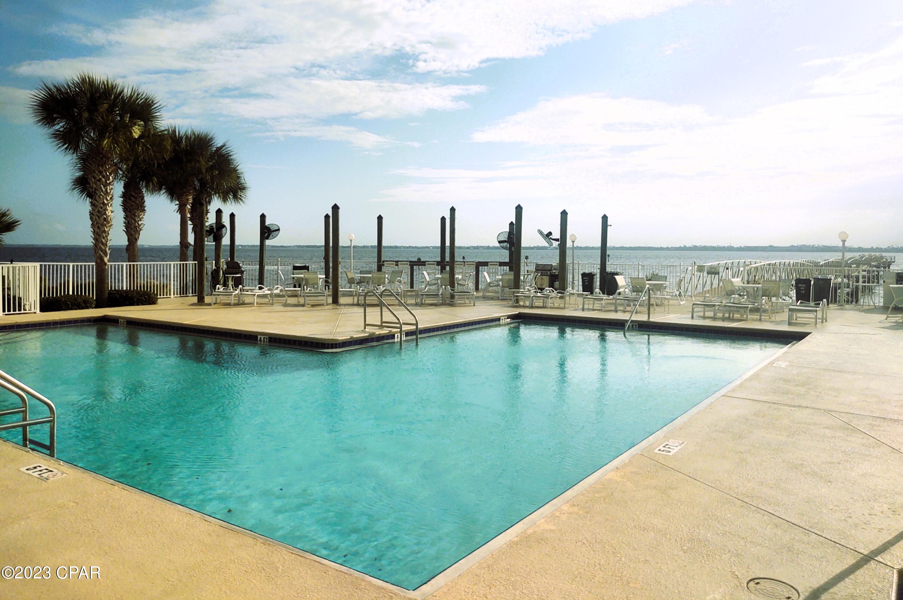 Hibiscus By The Bay - Residential