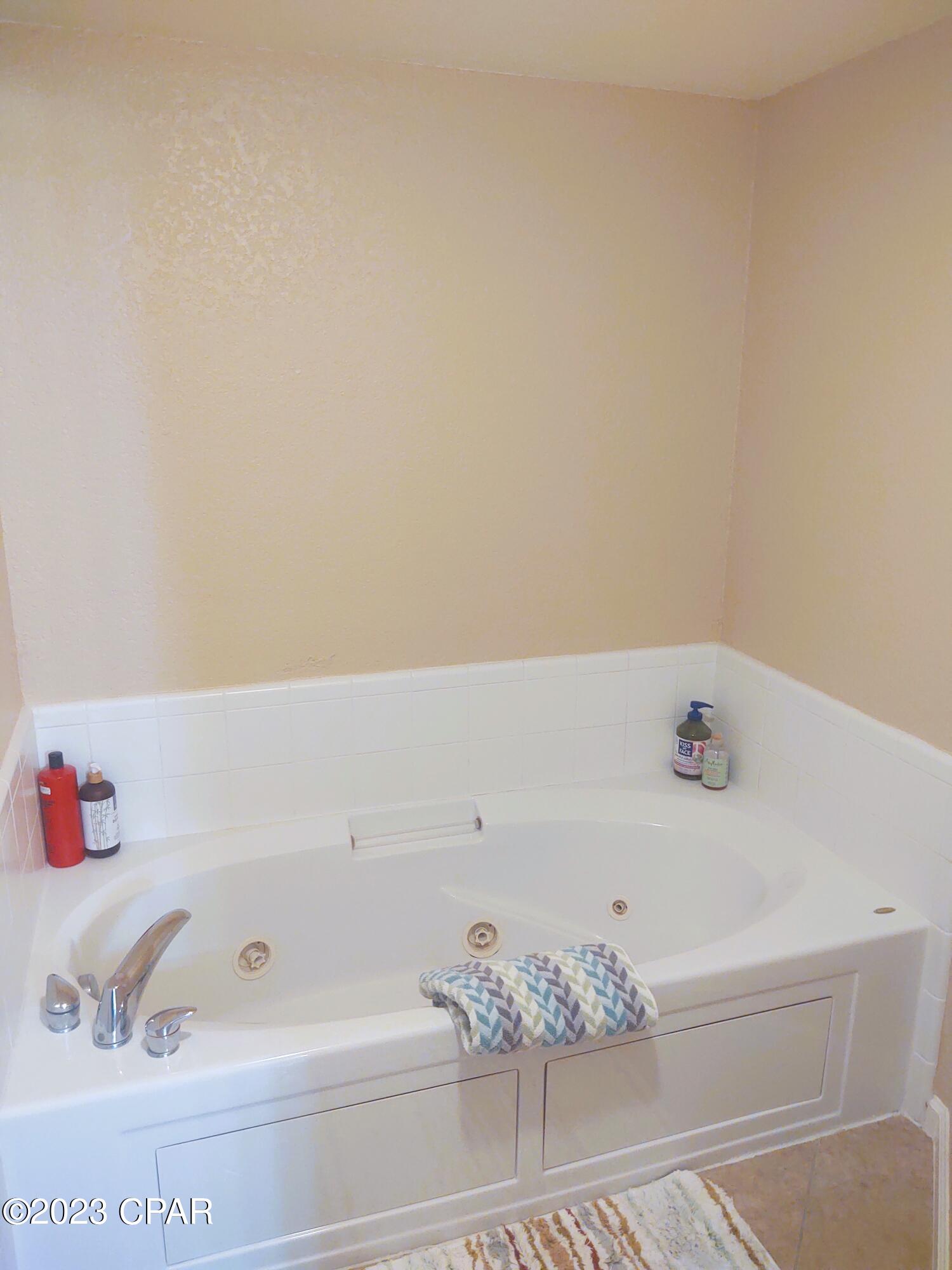 Hibiscus By The Bay - Residential