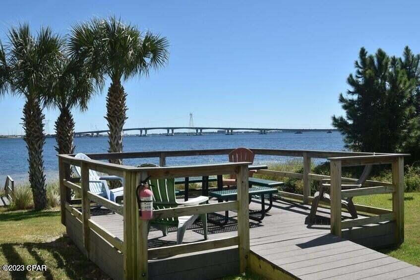 Hibiscus By The Bay - Residential