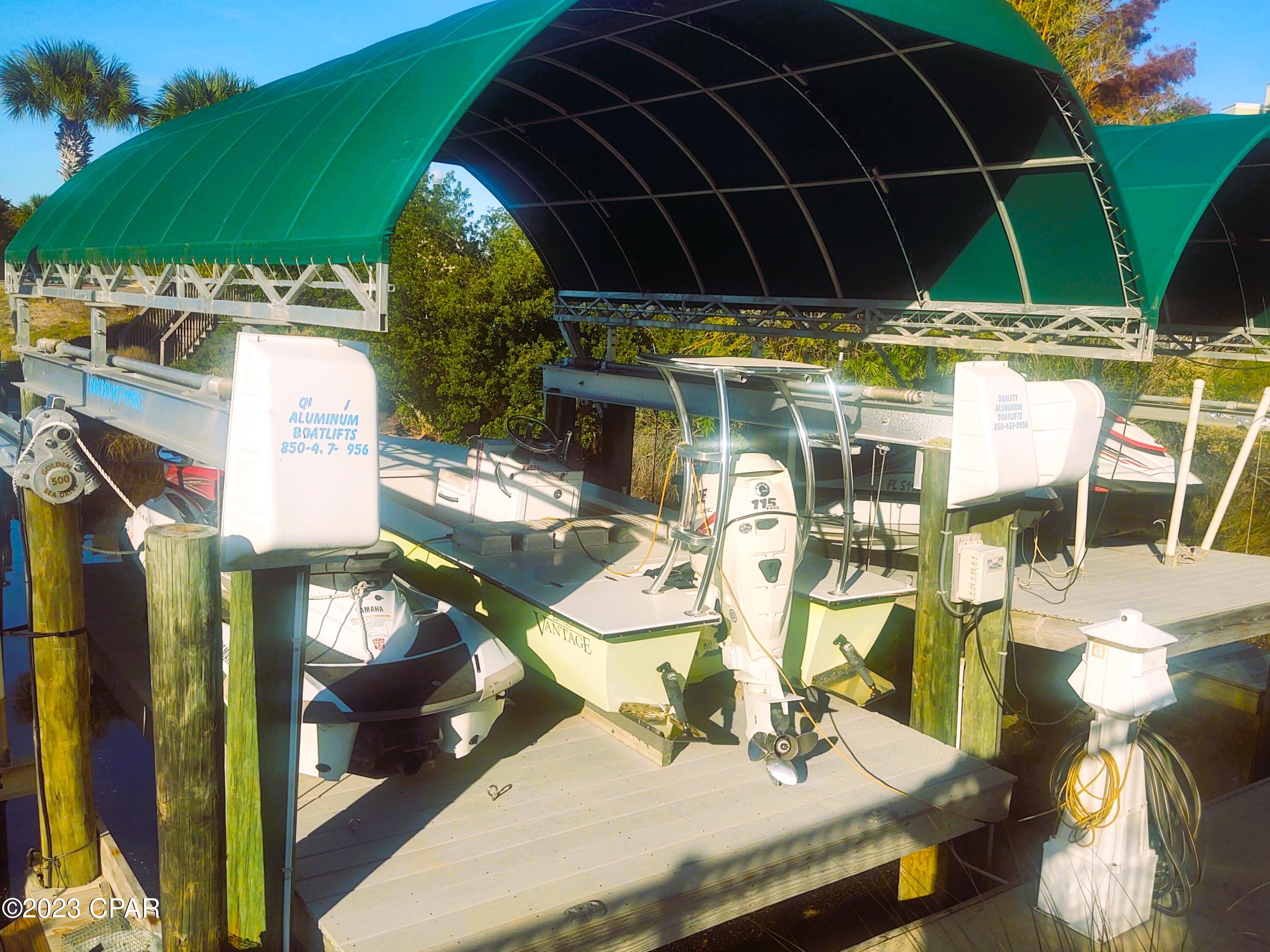 Hibiscus By The Bay - Residential