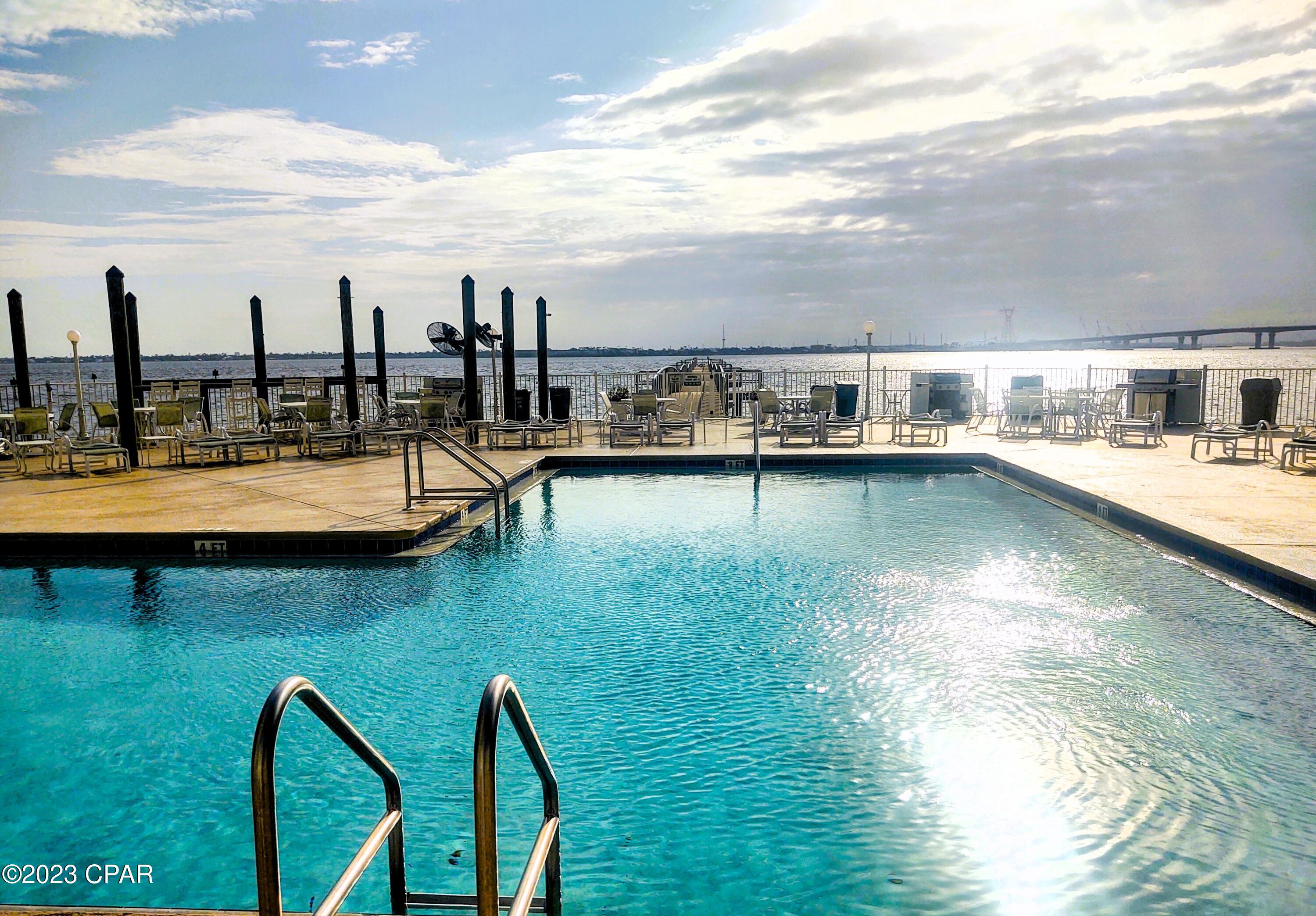 Hibiscus By The Bay - Residential