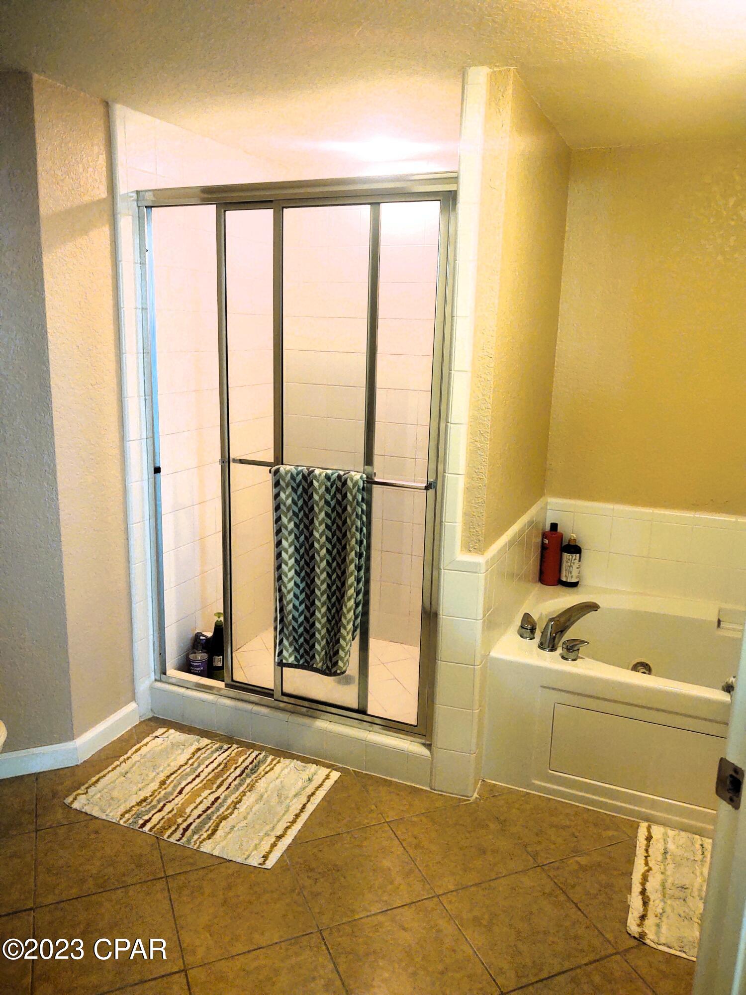 Hibiscus By The Bay - Residential