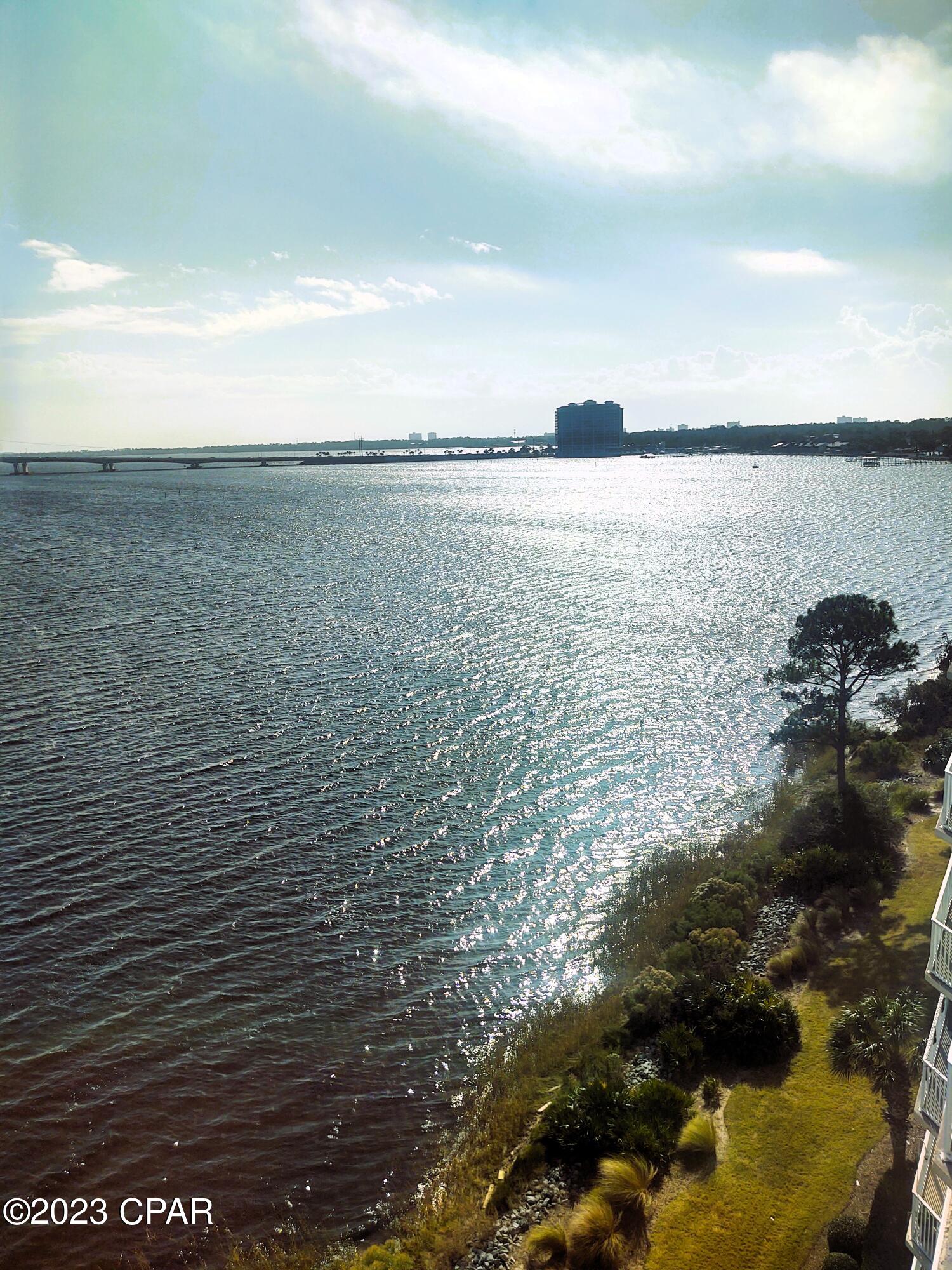 Hibiscus By The Bay - Residential