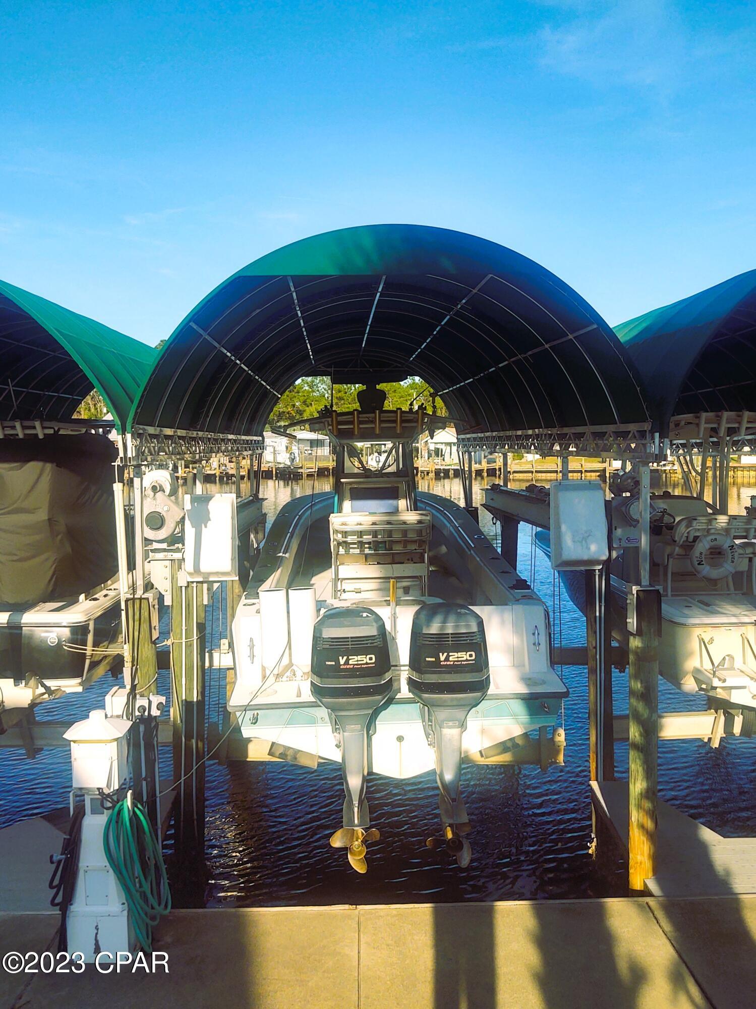 Hibiscus By The Bay - Residential