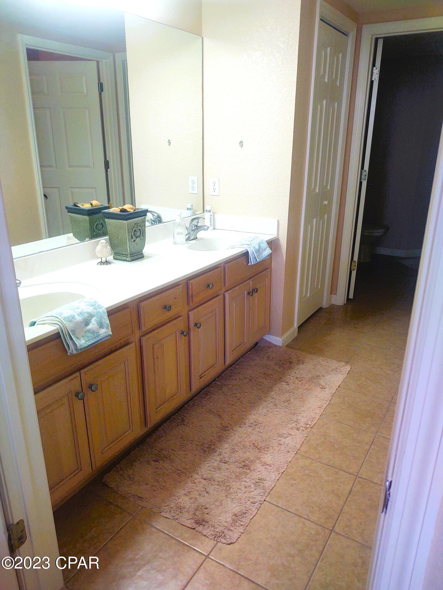 Hibiscus By The Bay - Residential