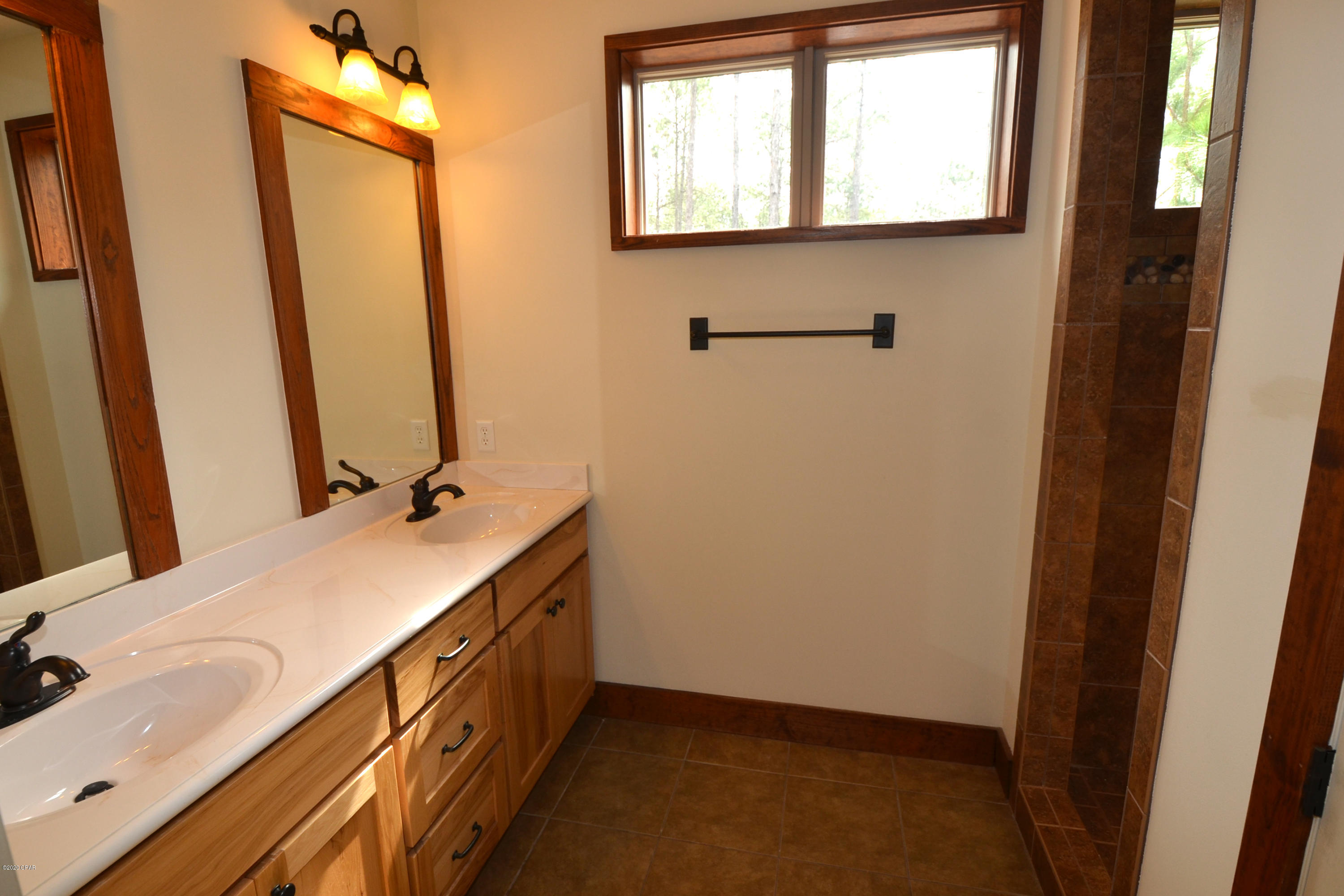 Rivercamps On Crooked Creek - Residential