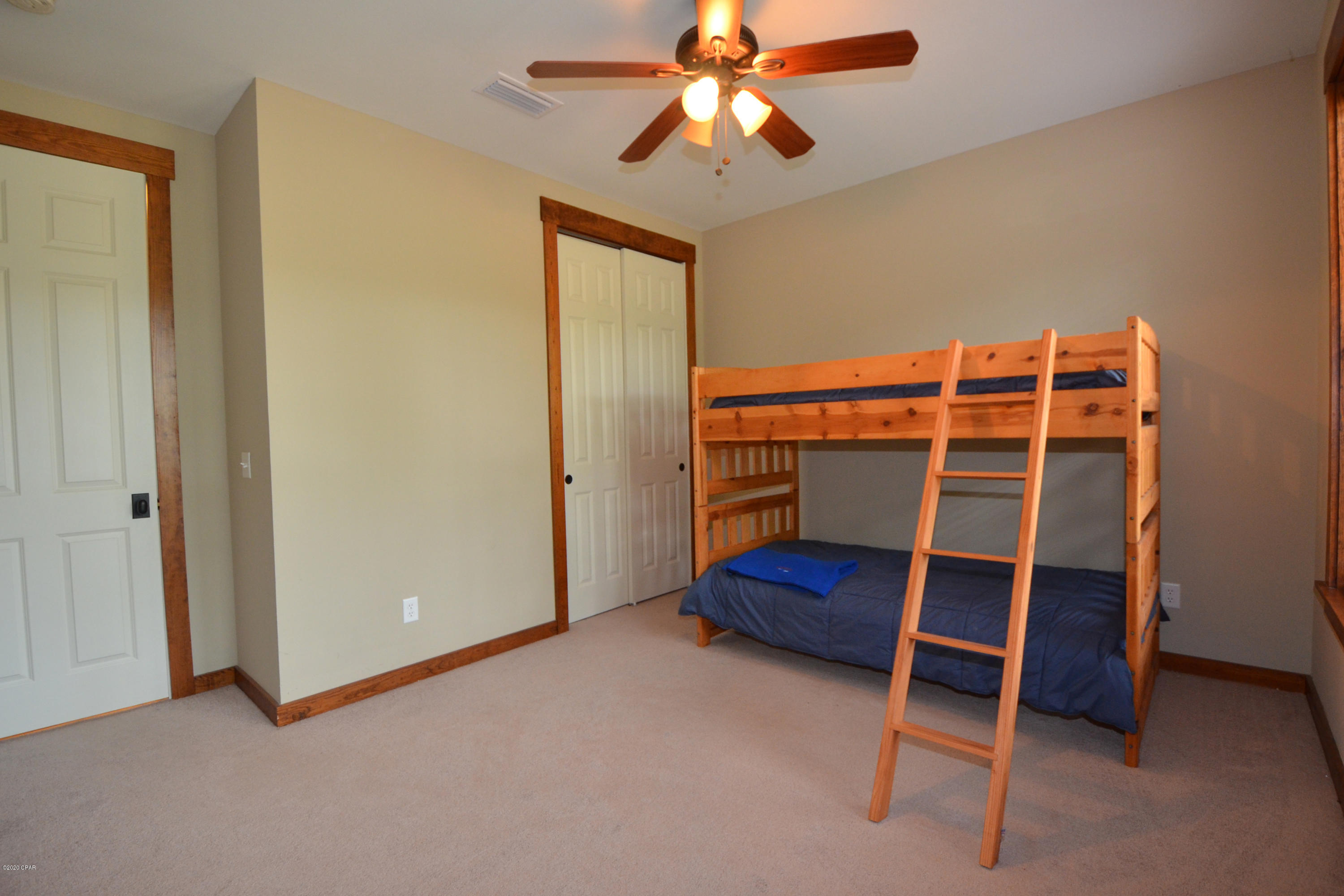 Rivercamps On Crooked Creek - Residential