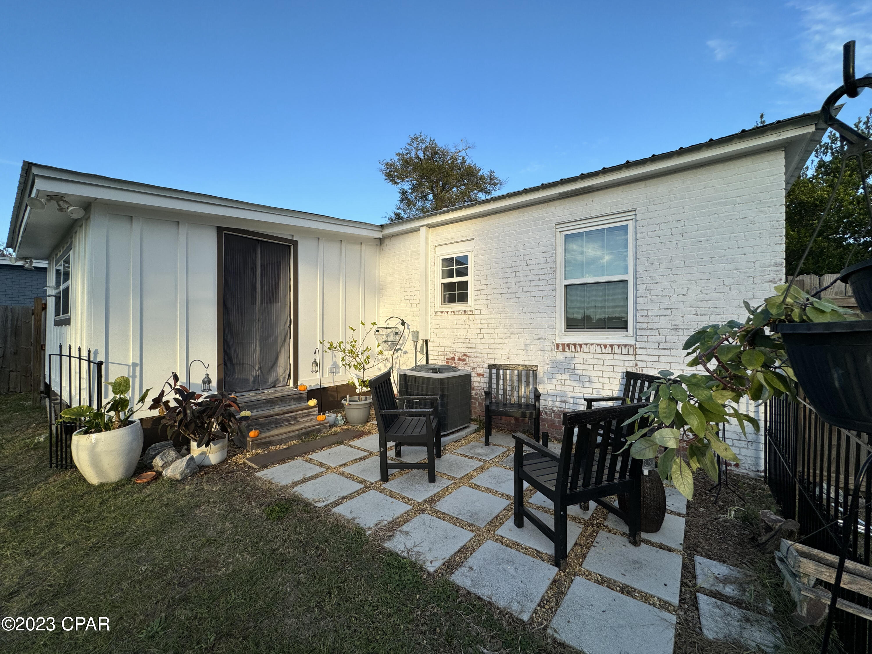 Oakland Terrace Add - Residential