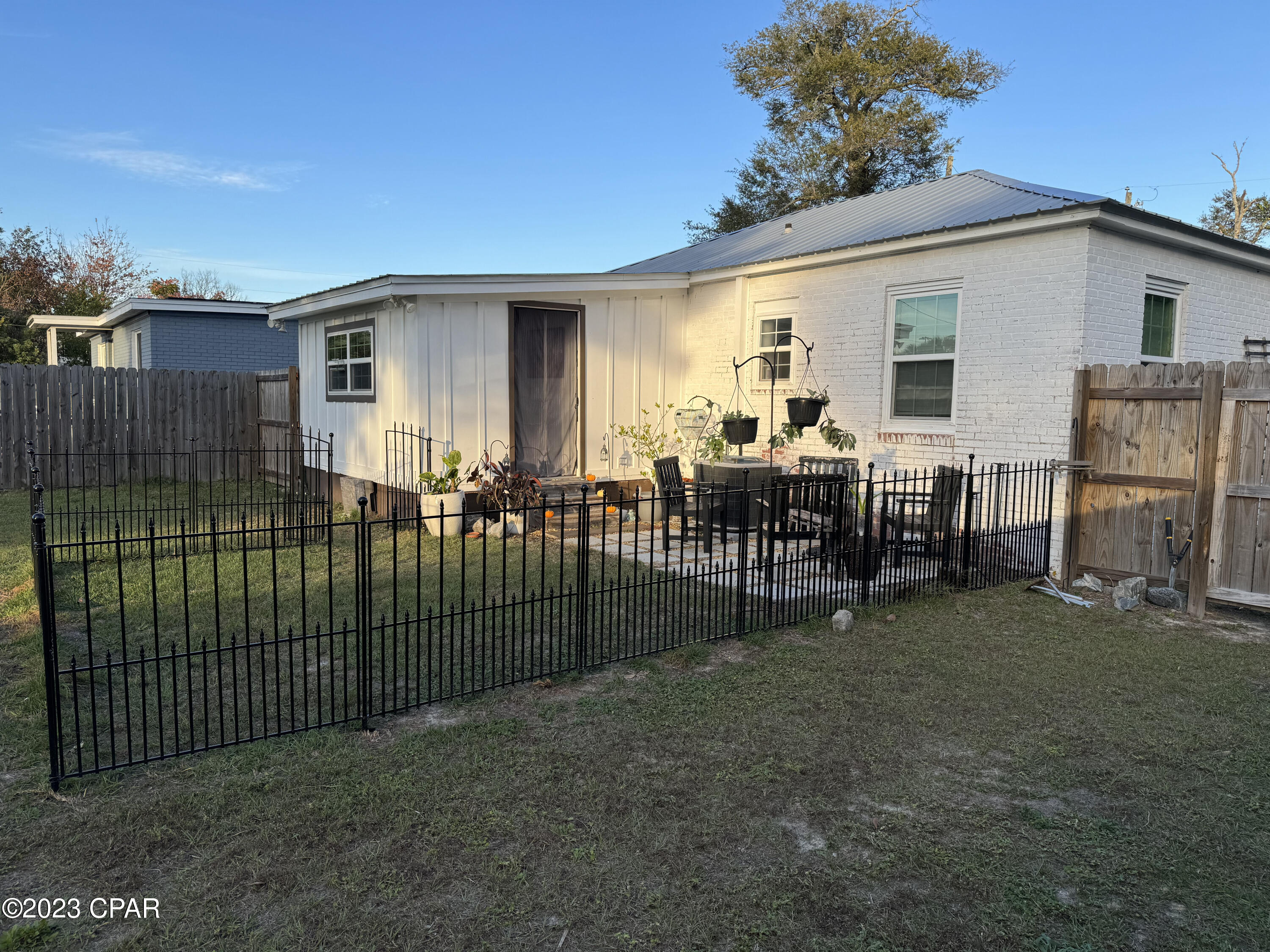 Oakland Terrace Add - Residential