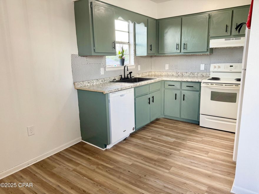 Move-In Special!
Sign a lease today and get $250 off your second month's rent!

Don't miss out on this limited-time offer — valid for move-ins by November 1st.

A beautiful home, a great location, and a bonus to make your move even smoother.
Start fresh and save big!

Live close to everything! This inviting 2-bedroom, 1-bath apartment has been refreshed with brand-new flooring throughout, giving the home a clean and modern feel. The open living and dining area provides a comfortable layout, while two spacious bedrooms offer flexibility for a roommate, office, or guest space.

Highlights You'll Love:
Newly installed flooring throughout
Open and functional living/dining layout
Two well-sized bedrooms with ample closet space
Conveniently close to shopping, dining, and entertainment
Just minutes from Tyndall Air Force Base

Don't miss out—schedule your showing today and make this updated apartment your next home!