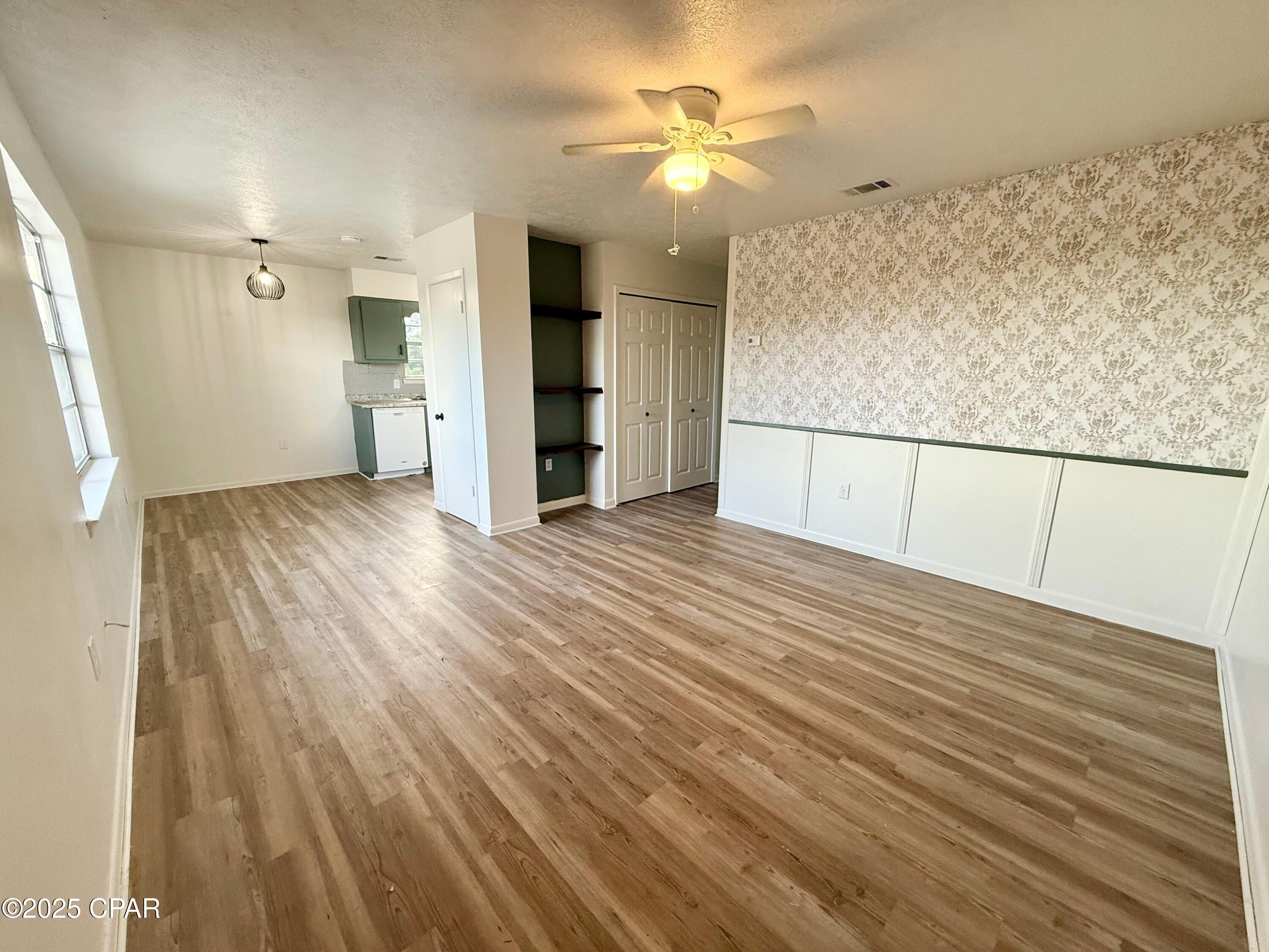 W H Parker - Residential Lease