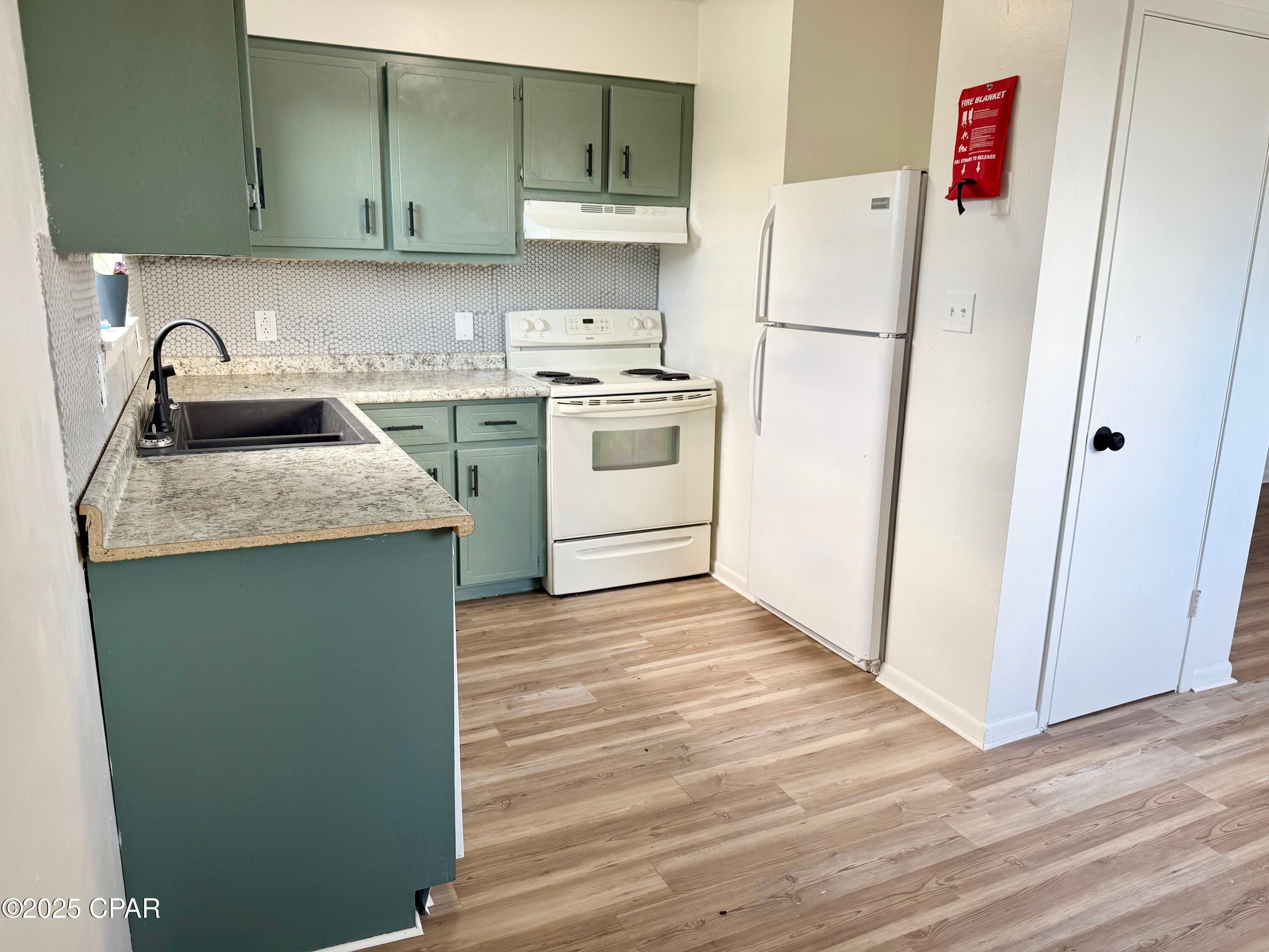 W H Parker - Residential Lease