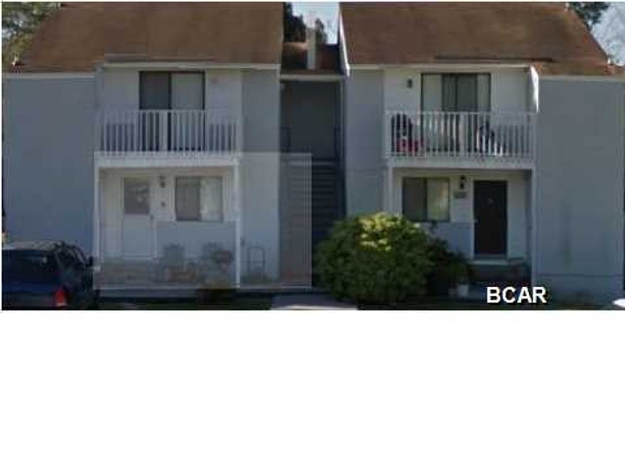 2 bedroom 1 bath near St Andrew's Marina. Water, sewage, garbage included. Washer & dryer hook-up. $750 per month with a $500 deposit. Very convenient to the St Andrews area with many fine restaurants, bars and shopping.