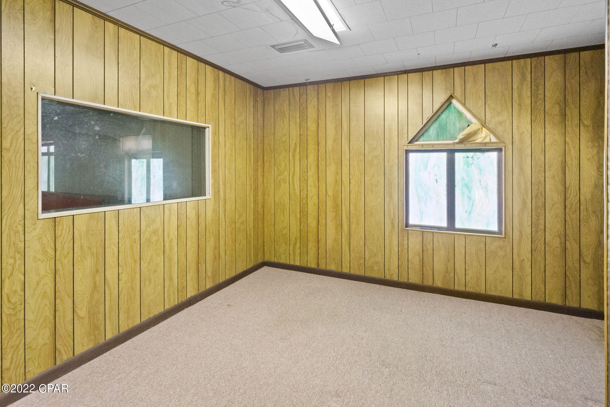 [No Recorded Subdiv] - Commercial Sale